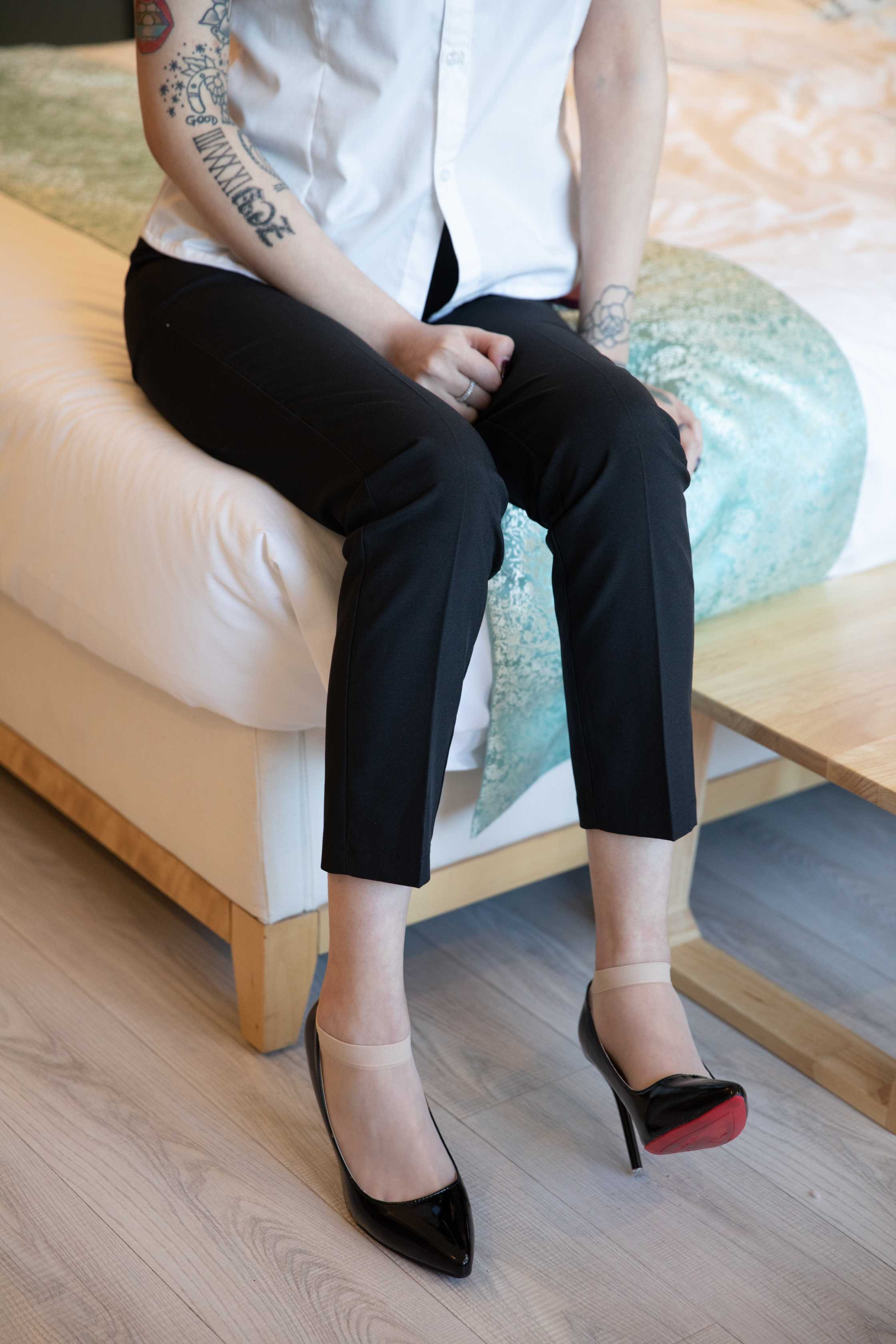 物恋传媒 NO.697 兔兔-剪花伊人  [177P+1V／4580M] 插图4