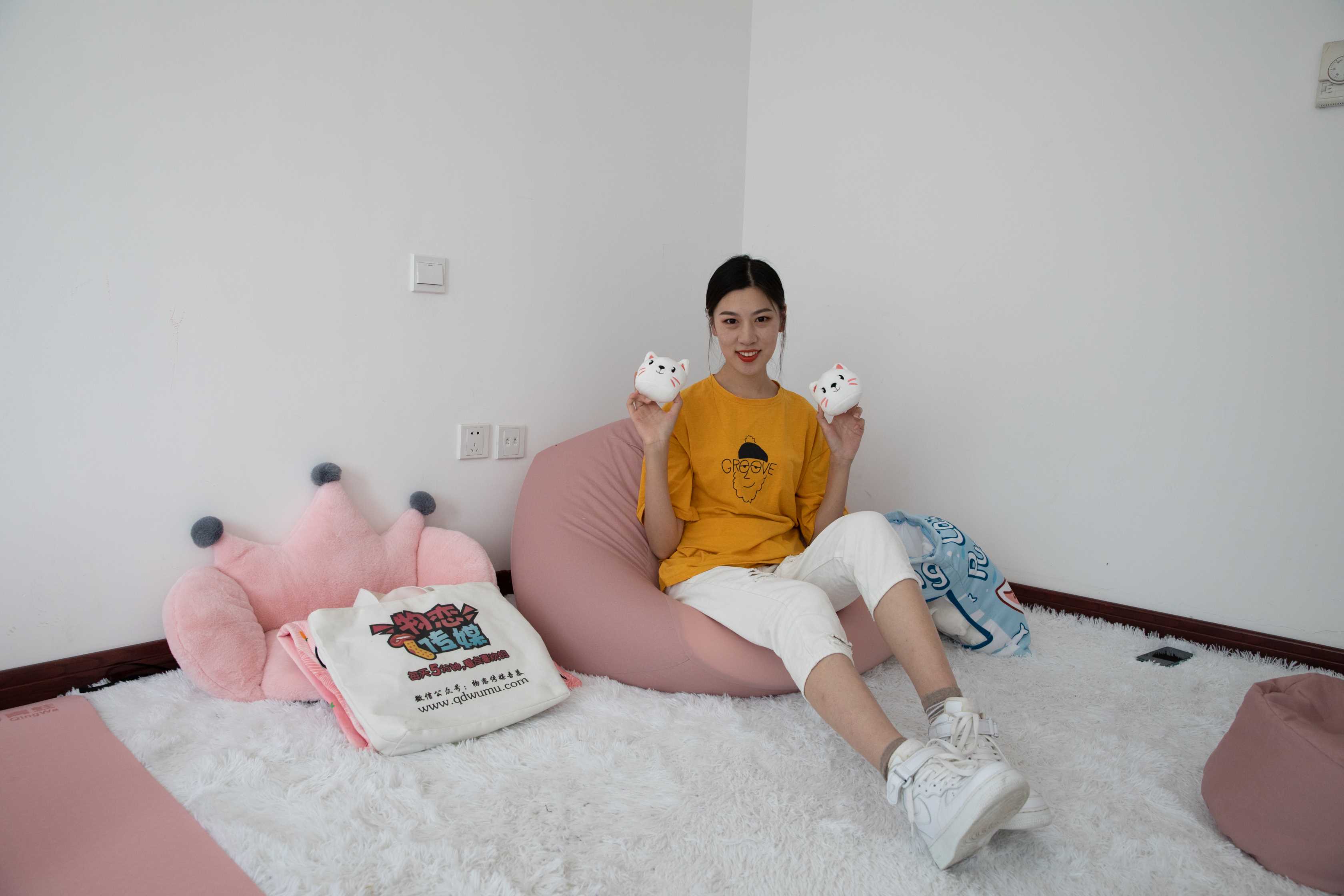 物恋传媒 NO.700 苏镶-雨里的心  [146P+1V／5250M]