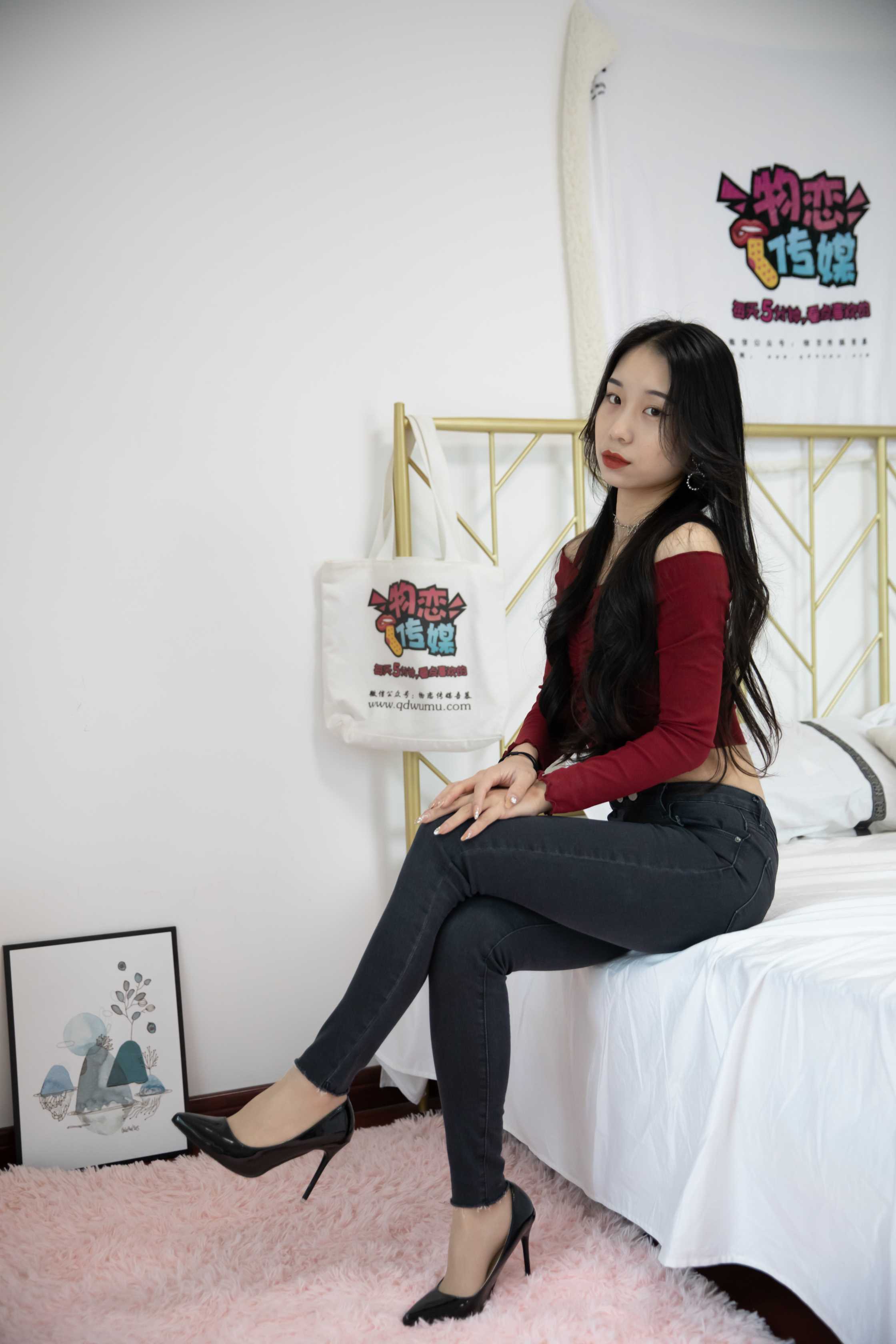 物恋传媒 NO.704 璐璐-烟雨重叠  [175P+1V／4500M]