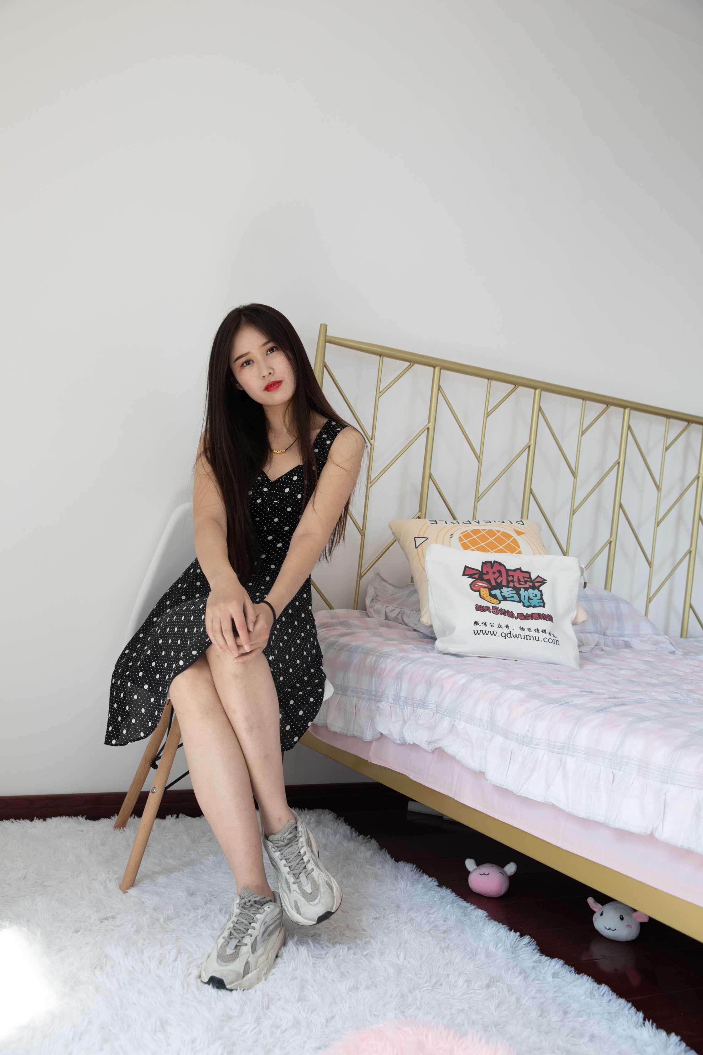 物恋传媒 NO.705 菲菲-光阴的树  [144P+1V／4840M]