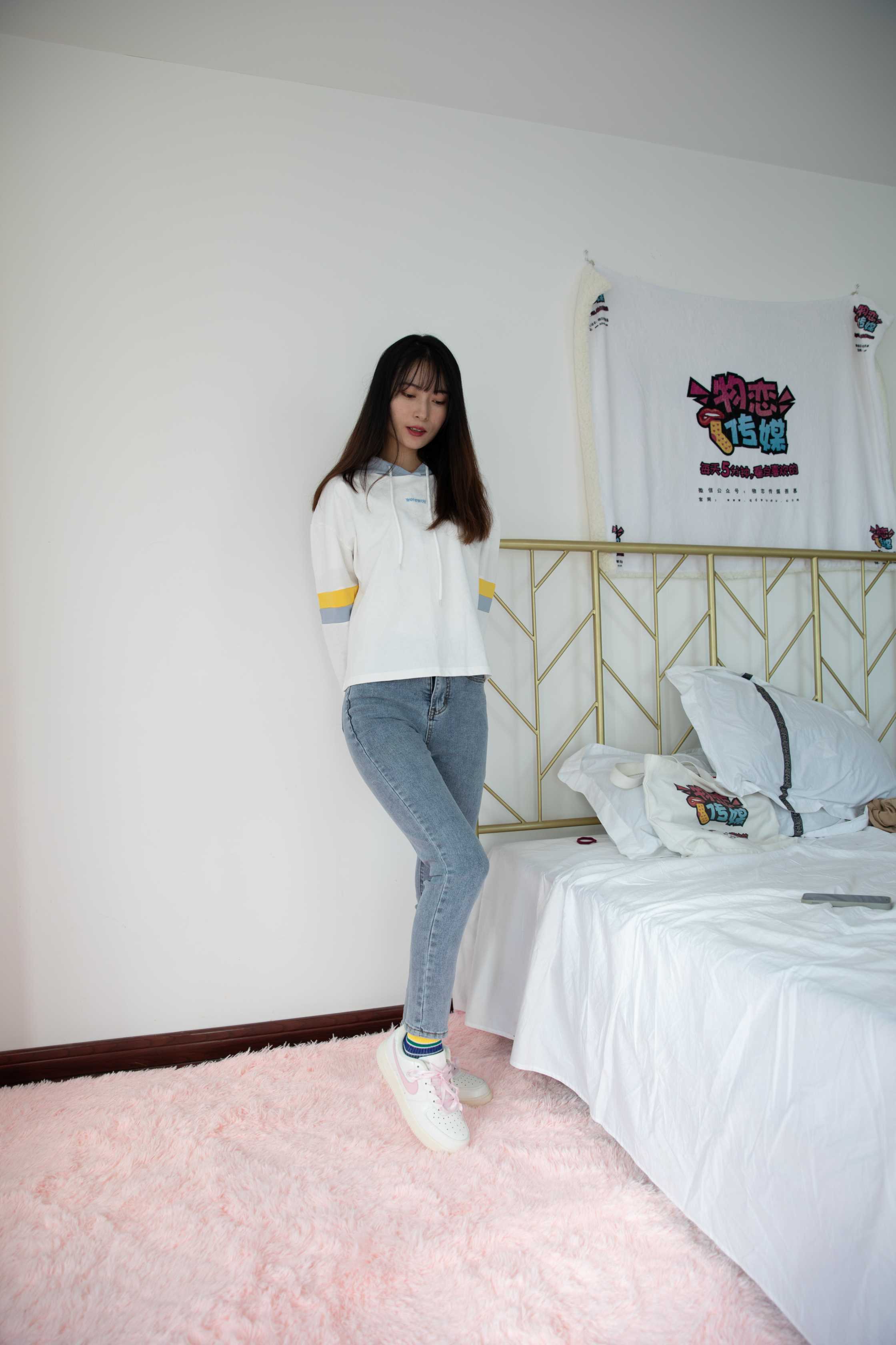 物恋传媒 NO.711 猫耳-奔跑的海  [155P+1V4120M]