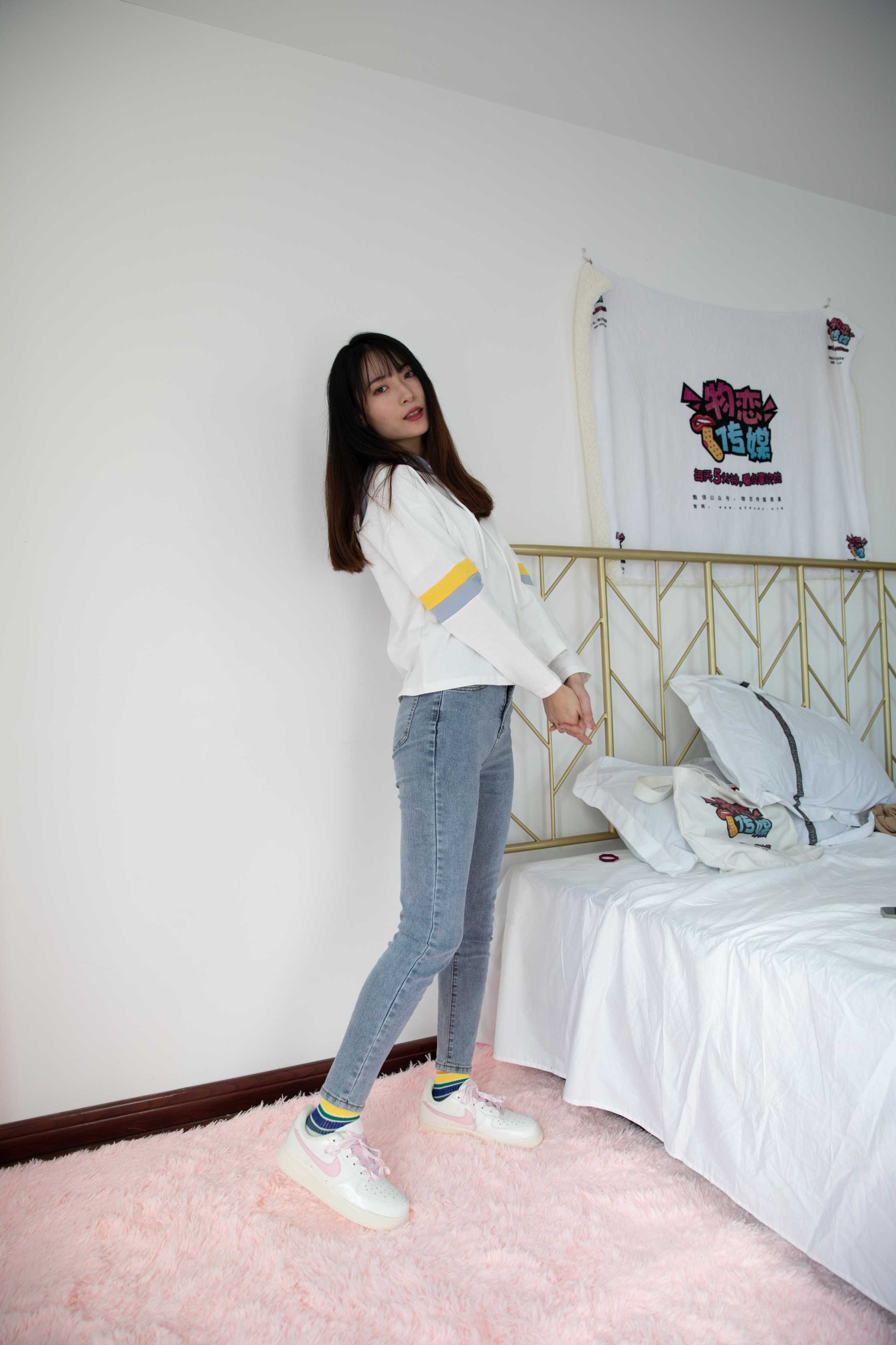 物恋传媒 NO.711 猫耳-奔跑的海  [155P+1V4120M]