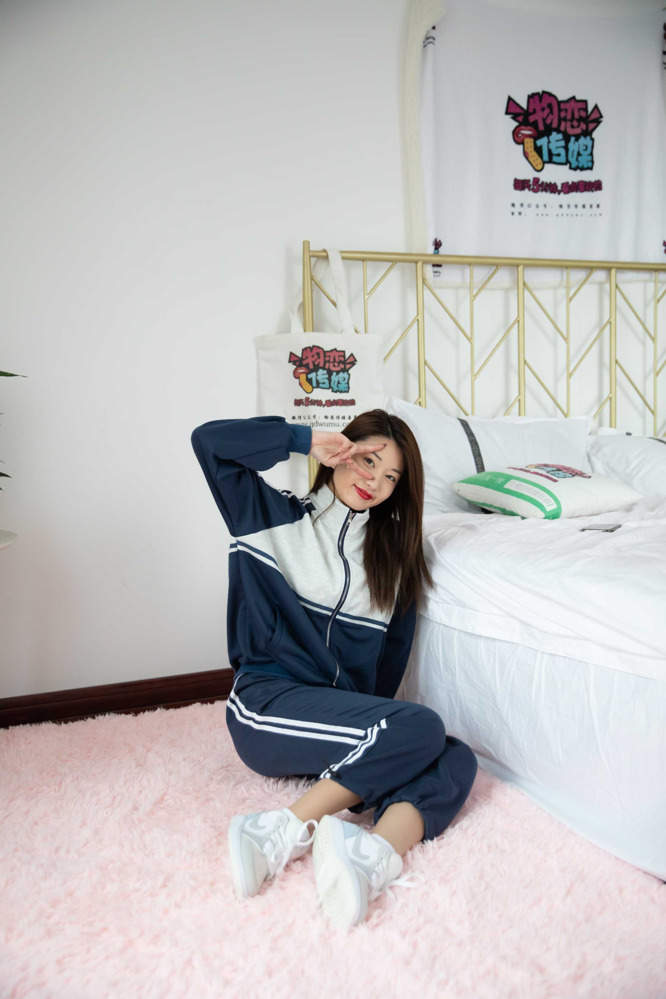 物恋传媒 NO.722 言言-禅意人生  [141P+1V／3650M]