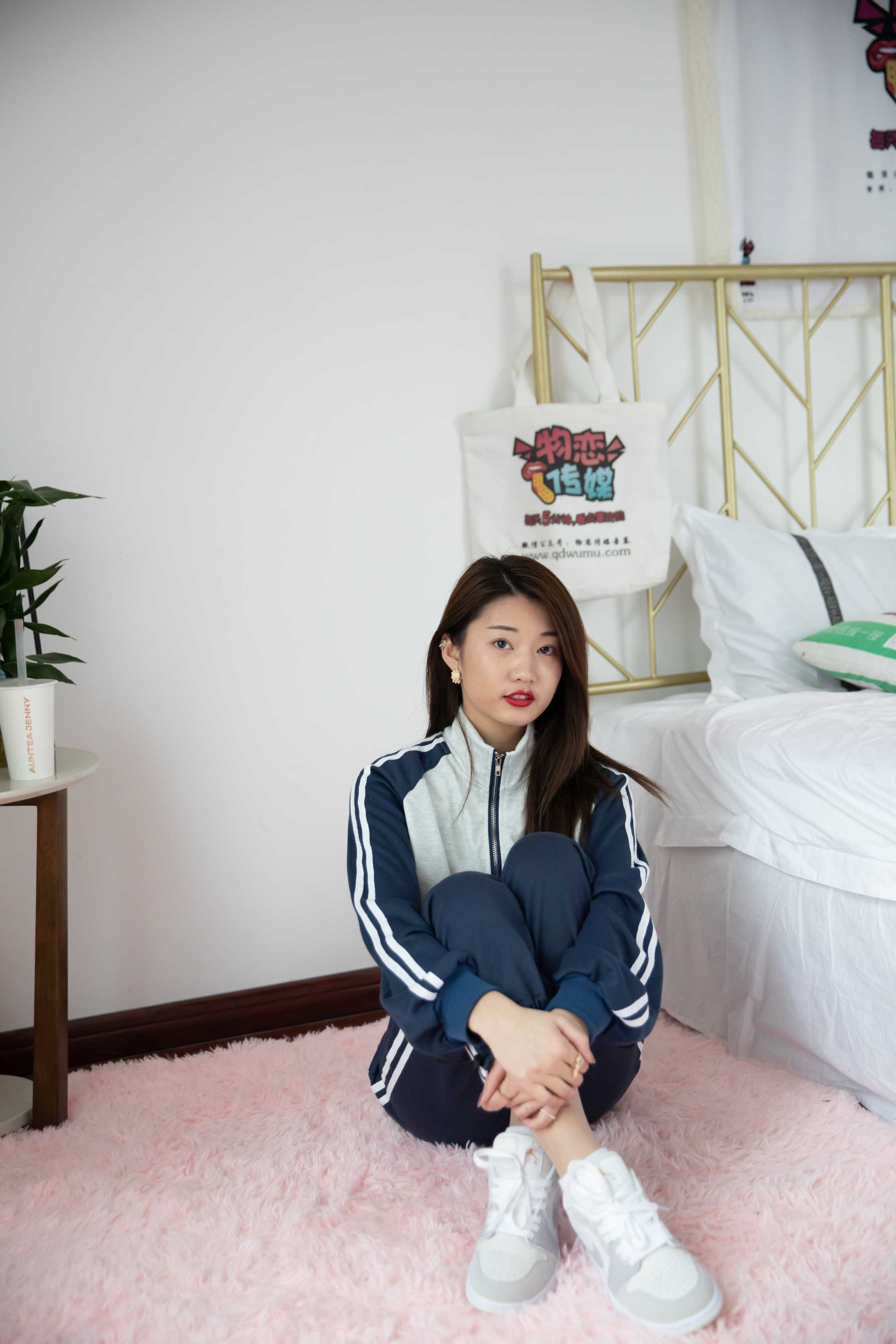 物恋传媒 NO.722 言言-禅意人生  [141P+1V／3650M]