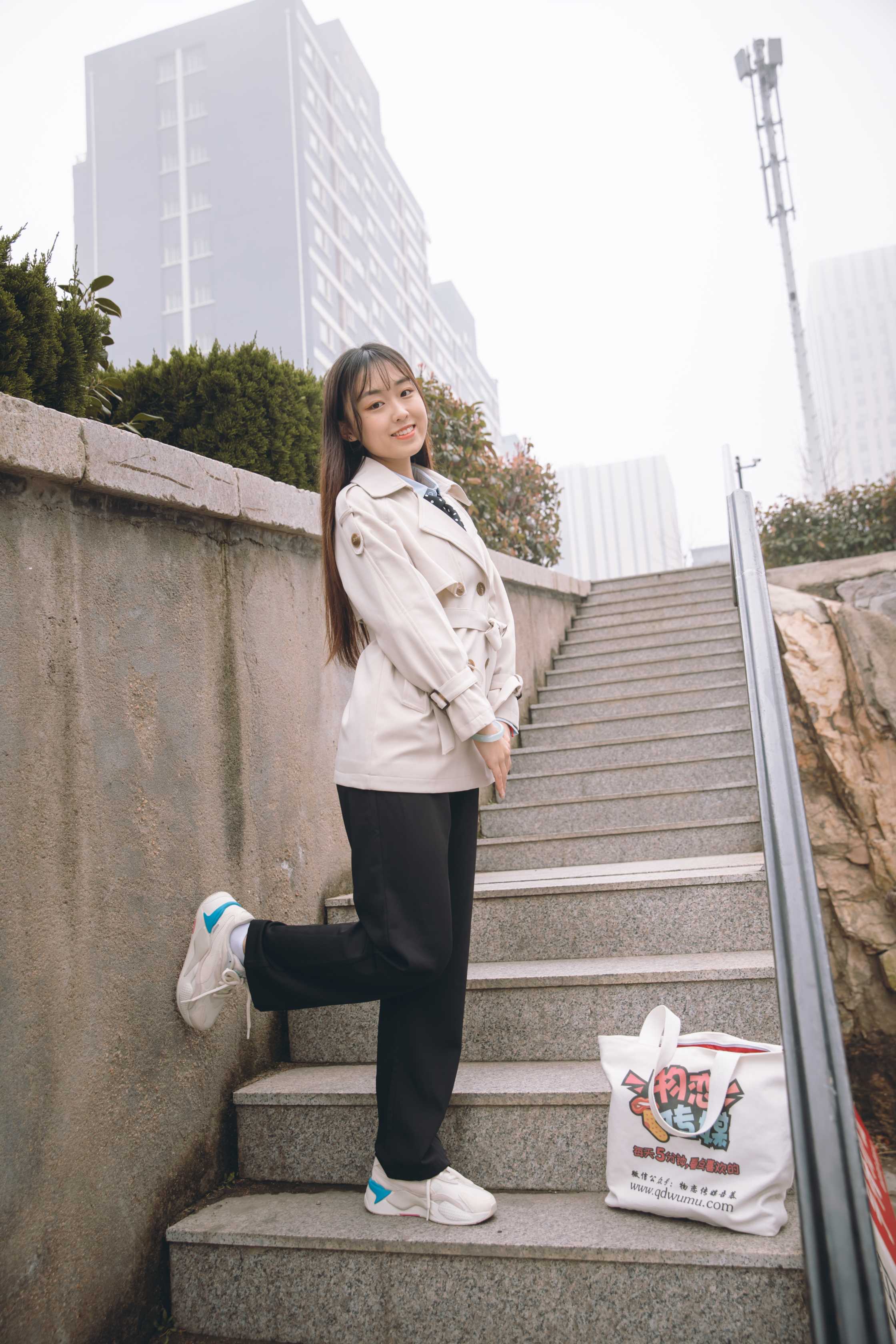 物恋传媒 NO.730 喵喵-春雨潇潇  [146P+1V3310M]