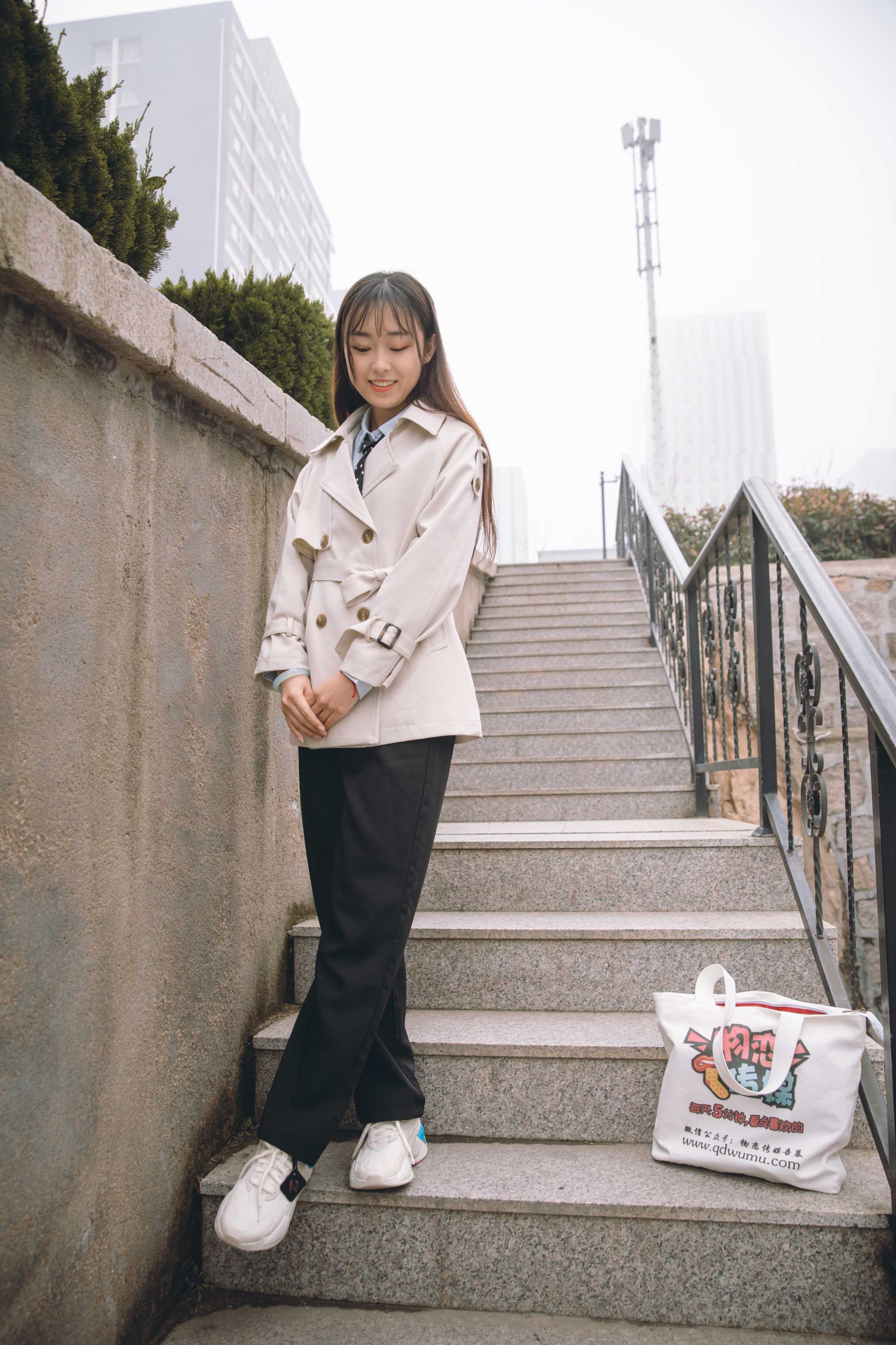 物恋传媒 NO.730 喵喵-春雨潇潇  [146P+1V3310M]