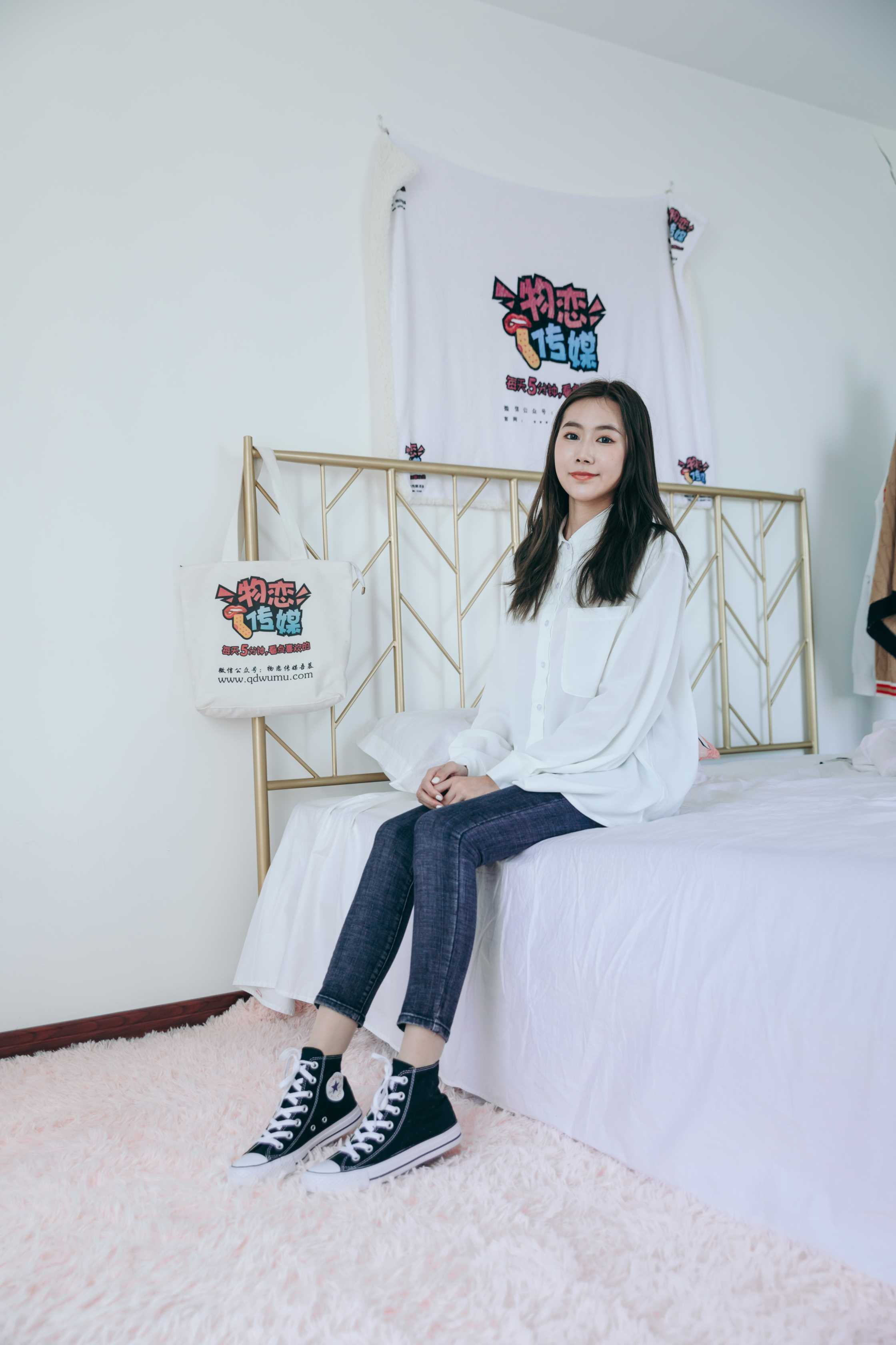 物恋传媒 NO.732 小鹿-灵魂记事本  [150P+1V4230M]