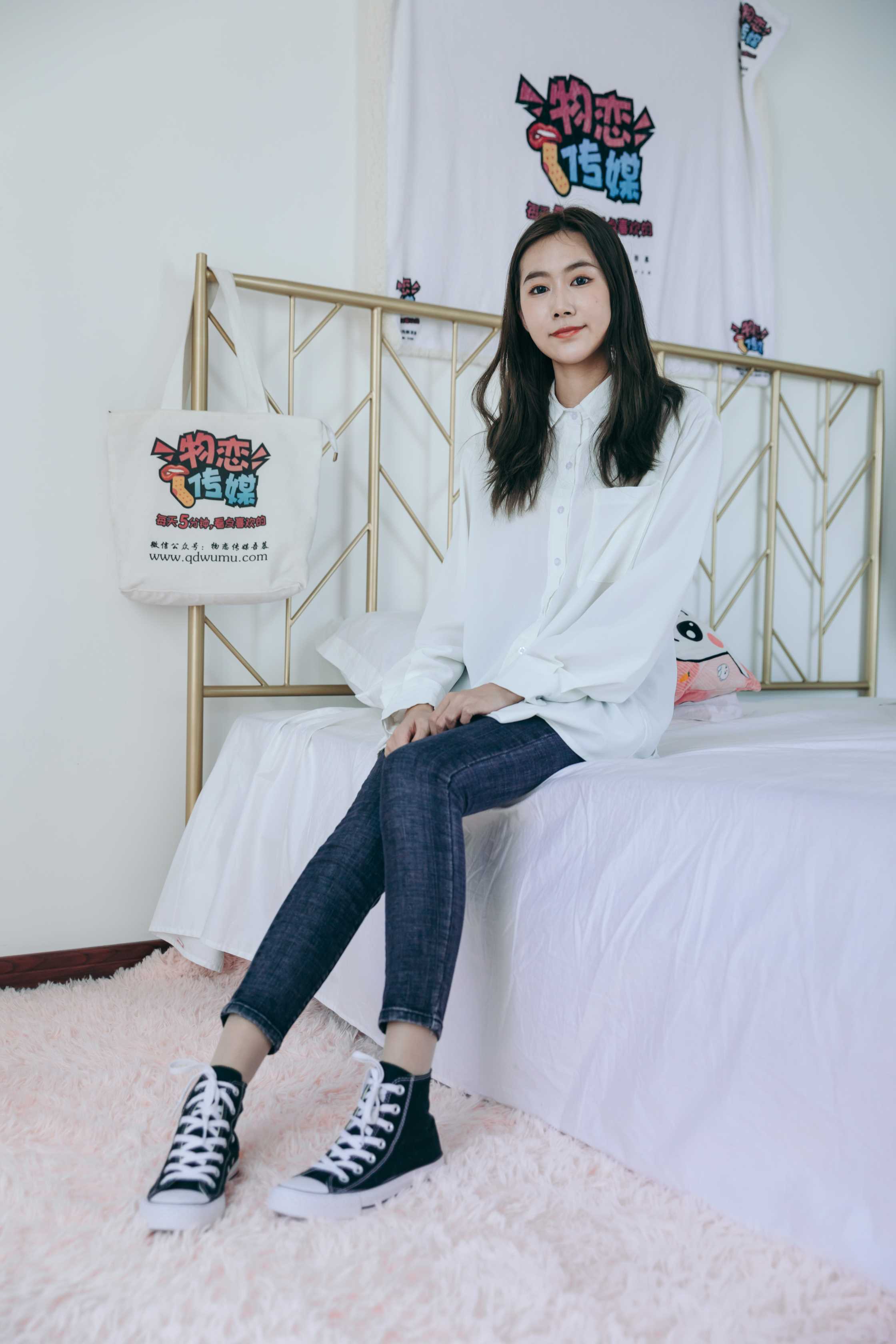 物恋传媒 NO.732 小鹿-灵魂记事本  [150P+1V4230M]