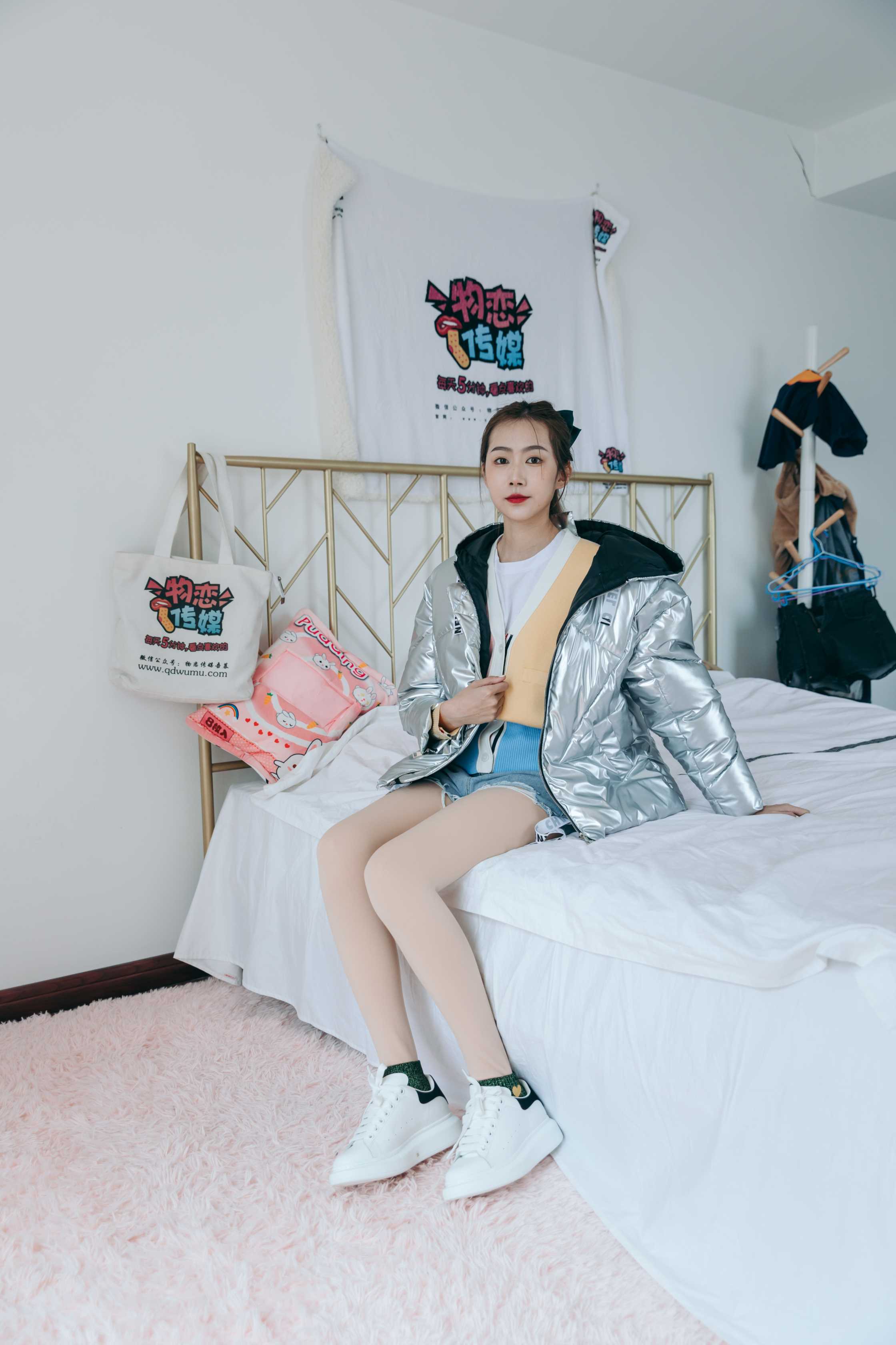 物恋传媒 NO.743 小鹿-故里草木  [200P+1V／4.41GB]