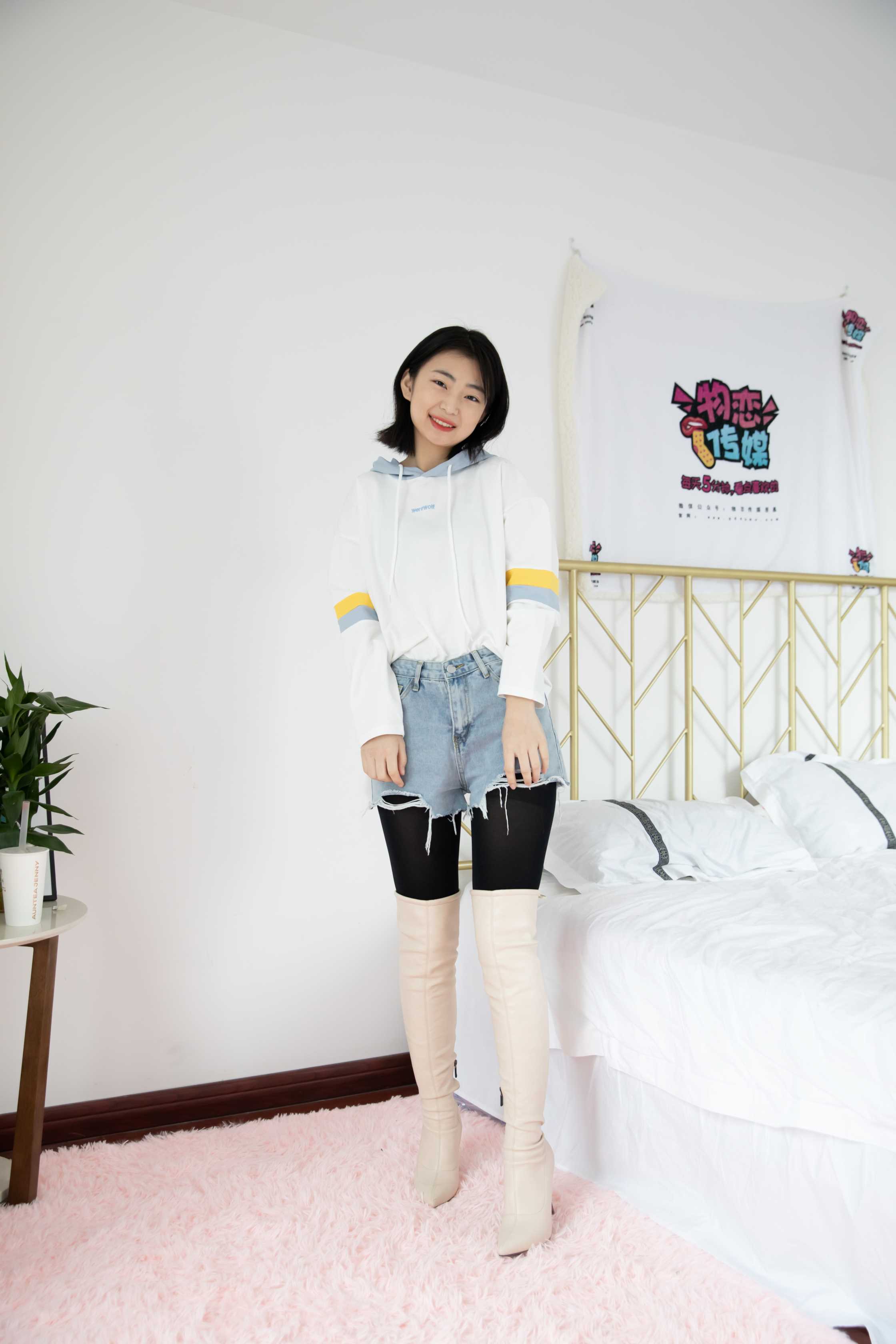 物恋传媒 NO.745 小凌-星野与风  [146P+1V／3.43GB]