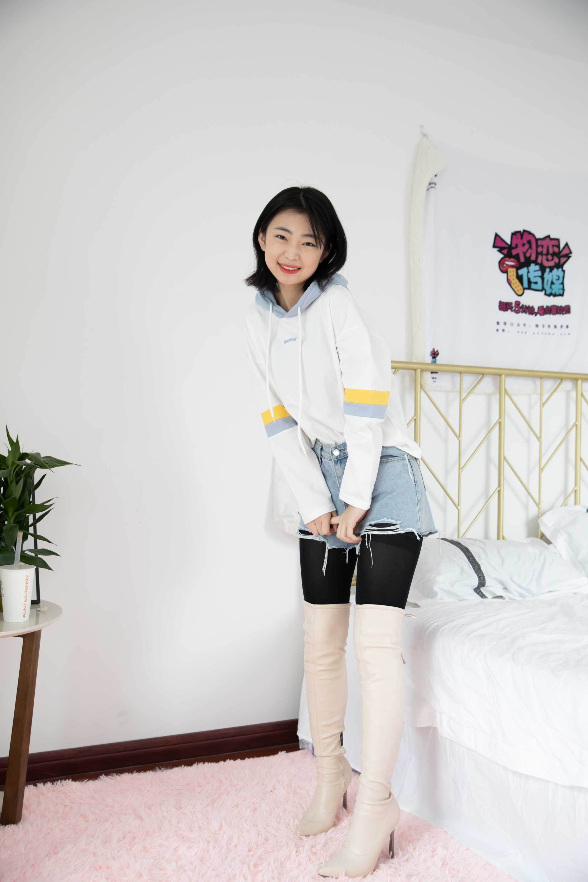 物恋传媒 NO.745 小凌-星野与风  [146P+1V／3.43GB]