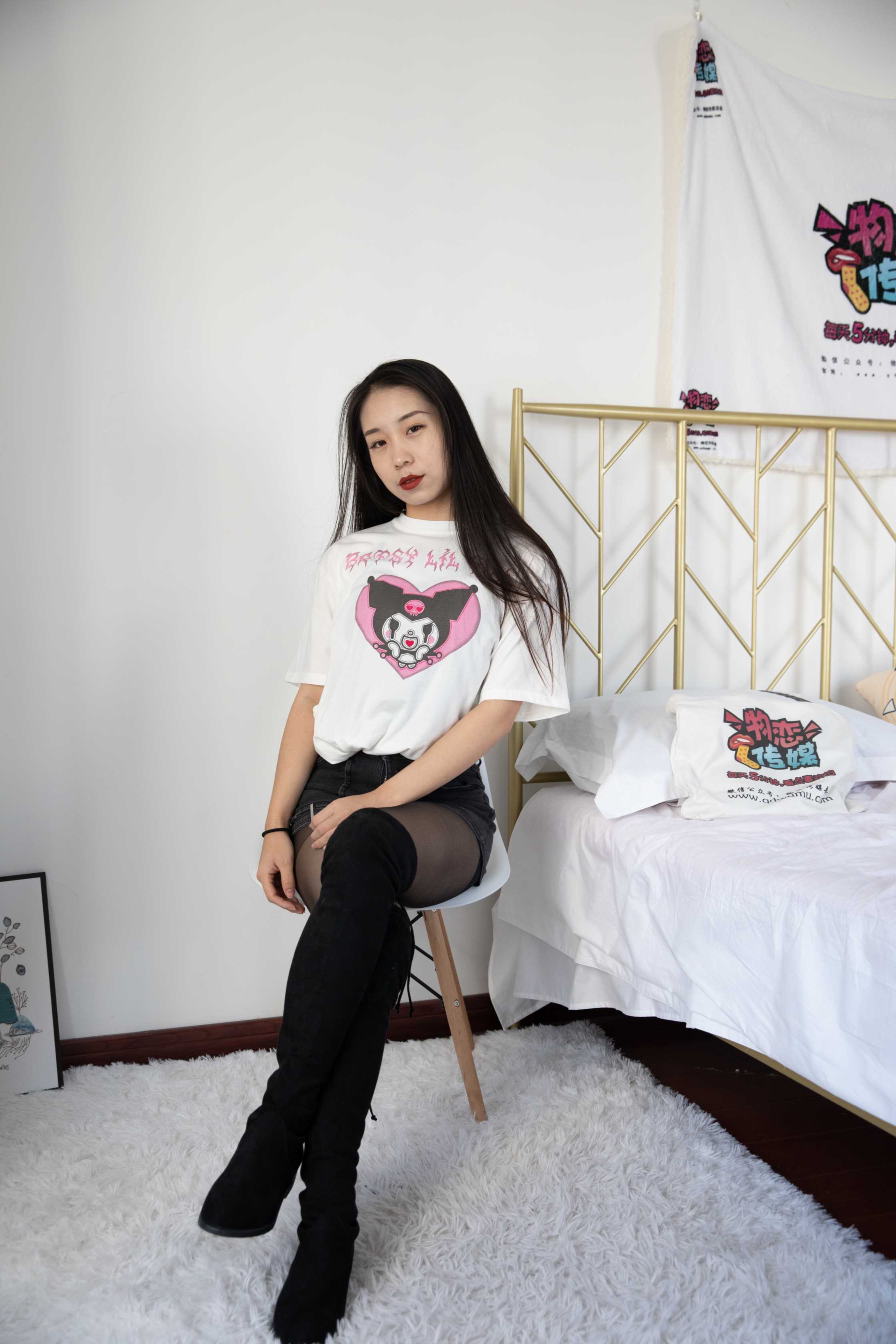 物恋传媒 NO.751 璐璐-桃花溪  [149P+1V／3.51GB]