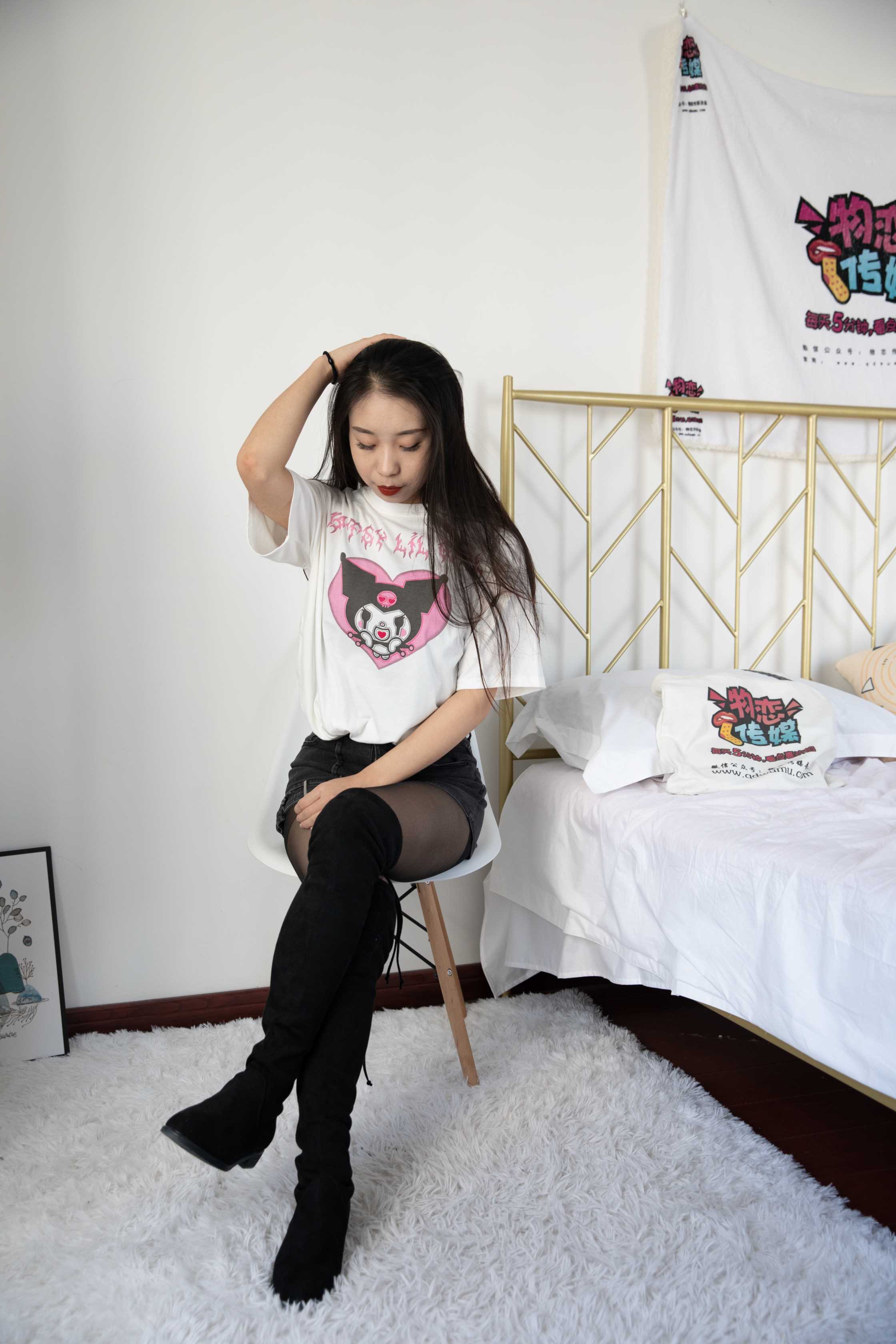 物恋传媒 NO.751 璐璐-桃花溪  [149P+1V／3.51GB]