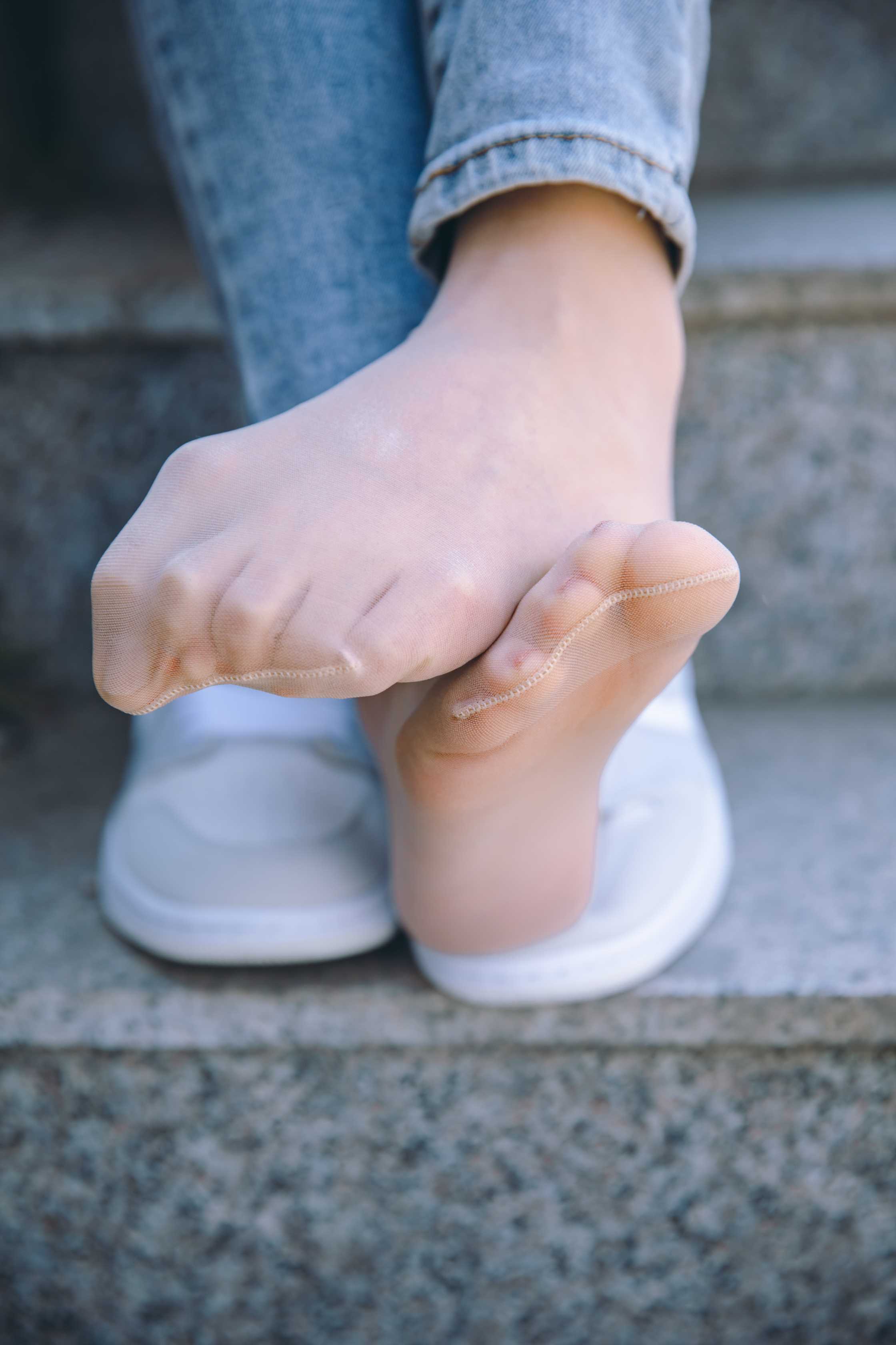 物恋传媒 NO.754 喵喵-醉春烟 [136P+1V／3.30GB]