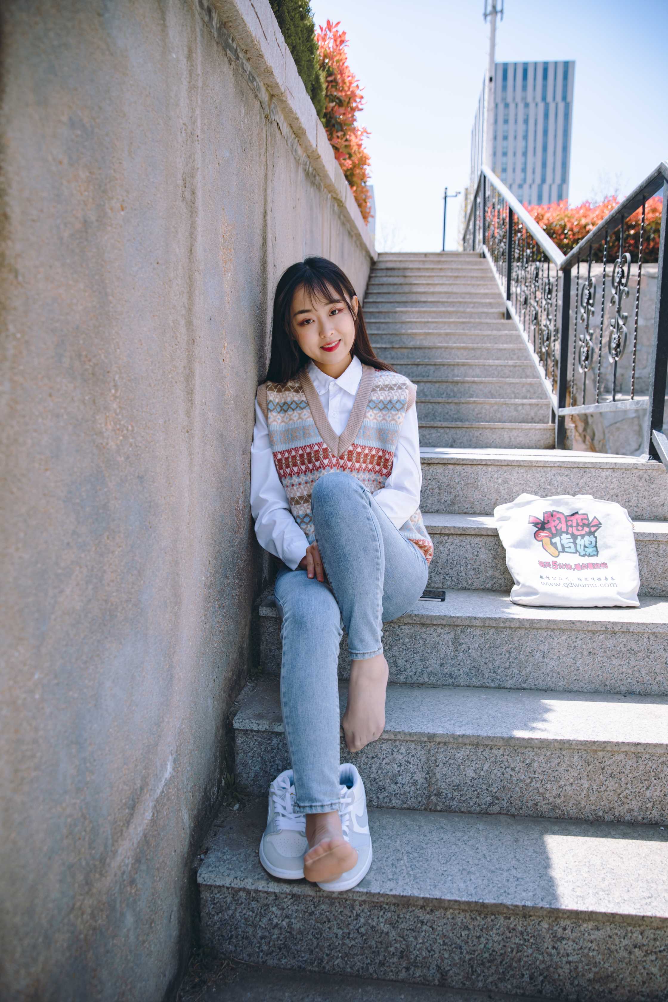 物恋传媒 NO.754 喵喵-醉春烟 [136P+1V／3.30GB]