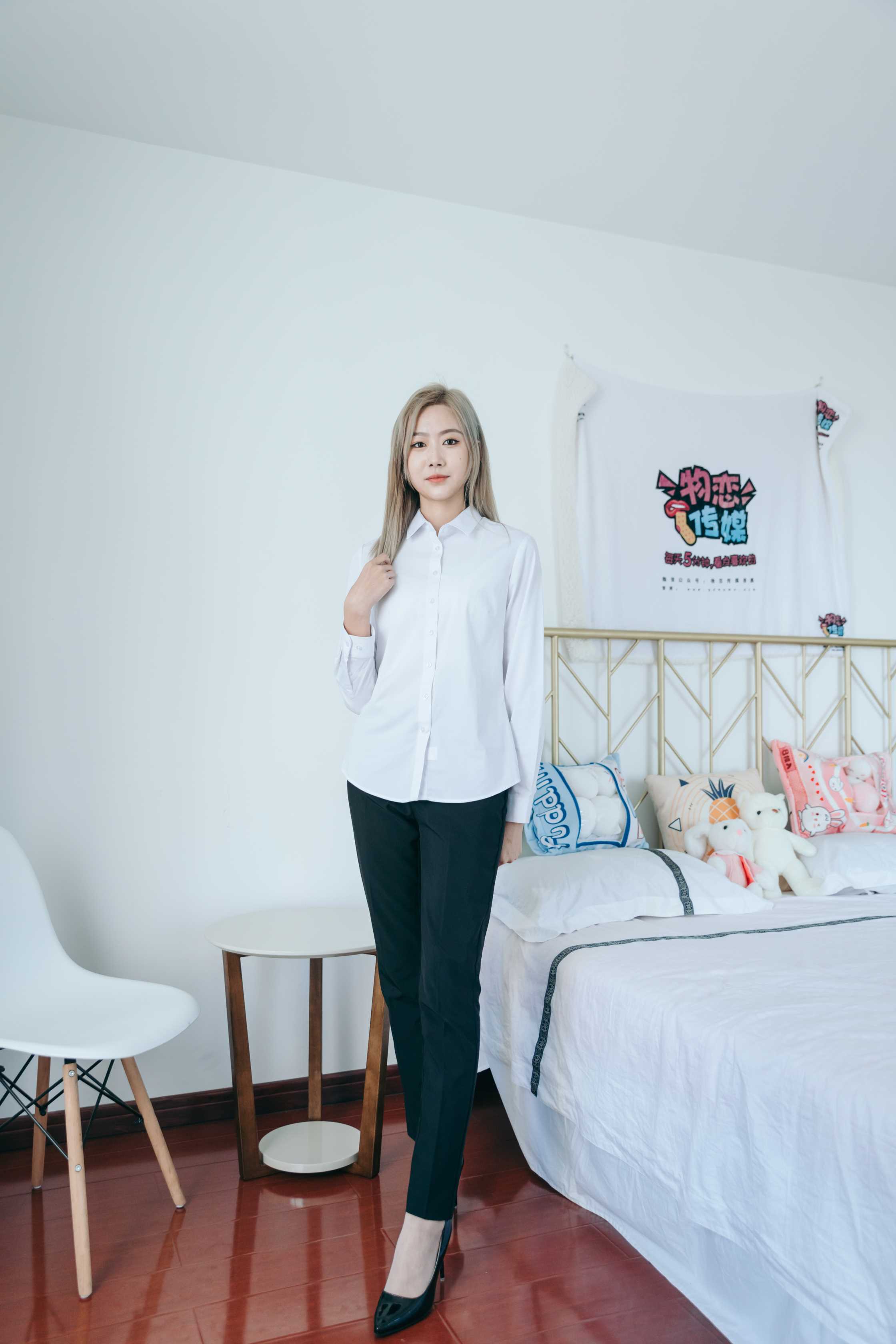 物恋传媒 NO.770 小鹿-日暮流年 [166P+1V／3.49GB]