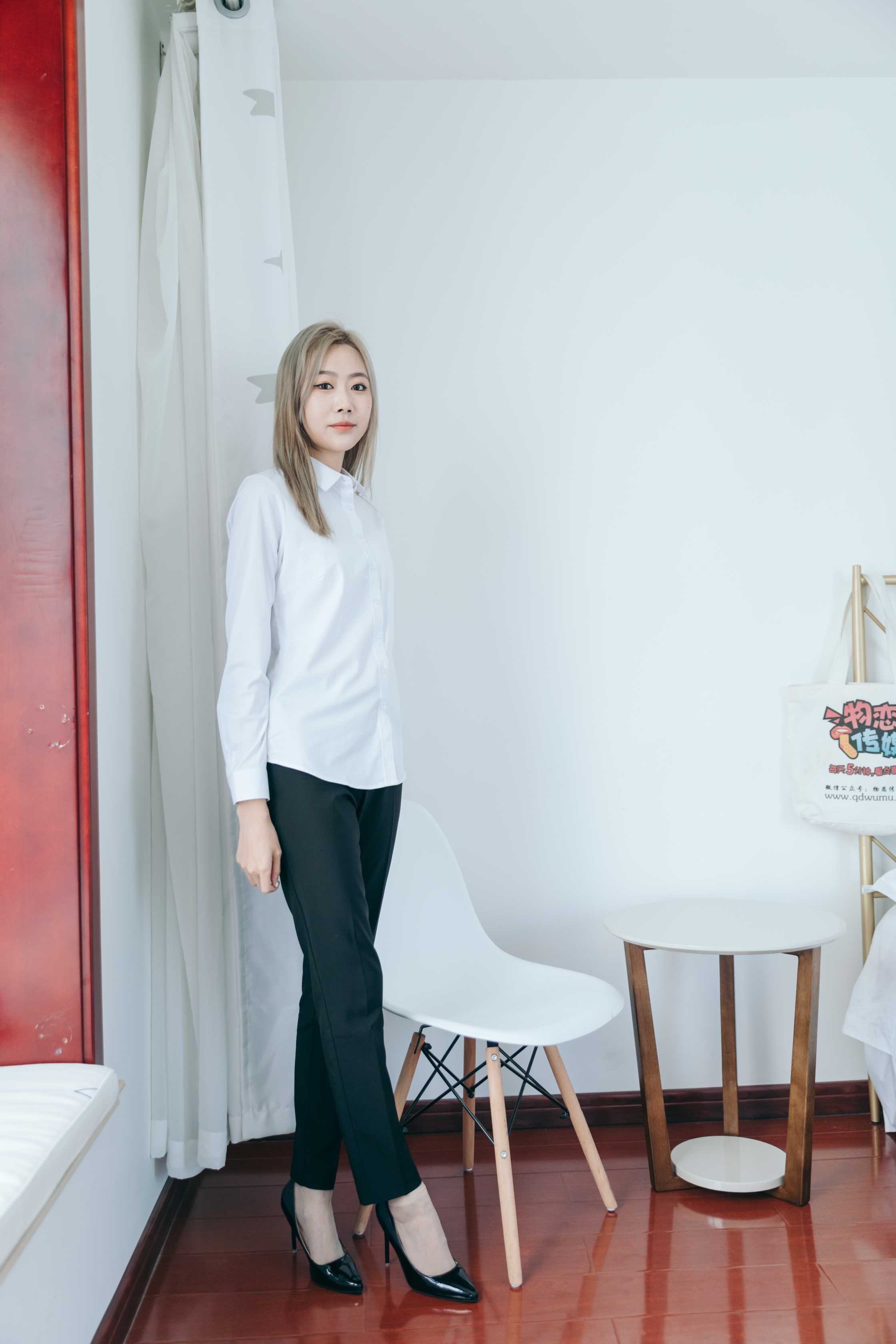 物恋传媒 NO.770 小鹿-日暮流年 [166P+1V／3.49GB]