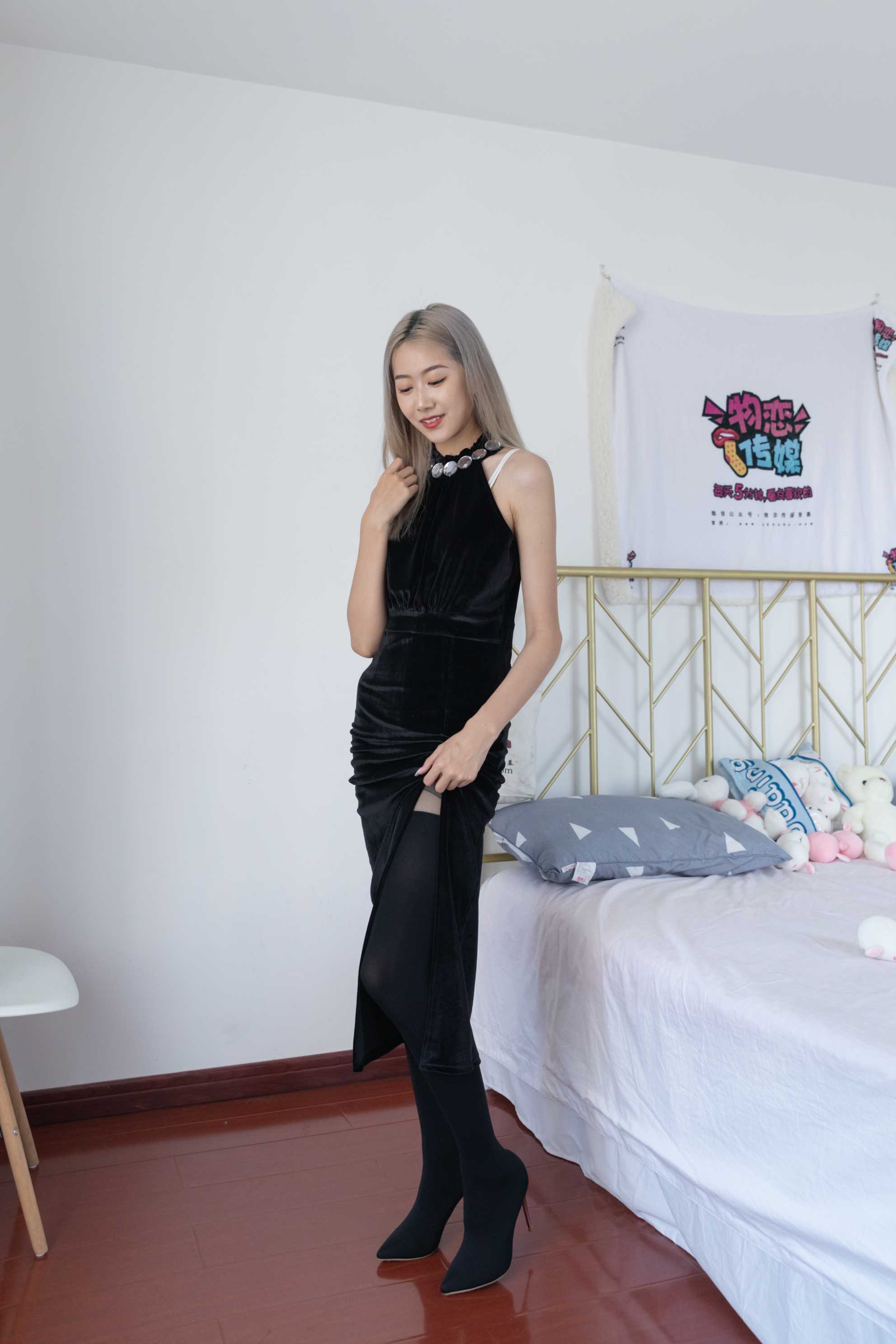 物恋传媒 NO.811 小鹿-竹林梦 [153P+1V／3.12GB]