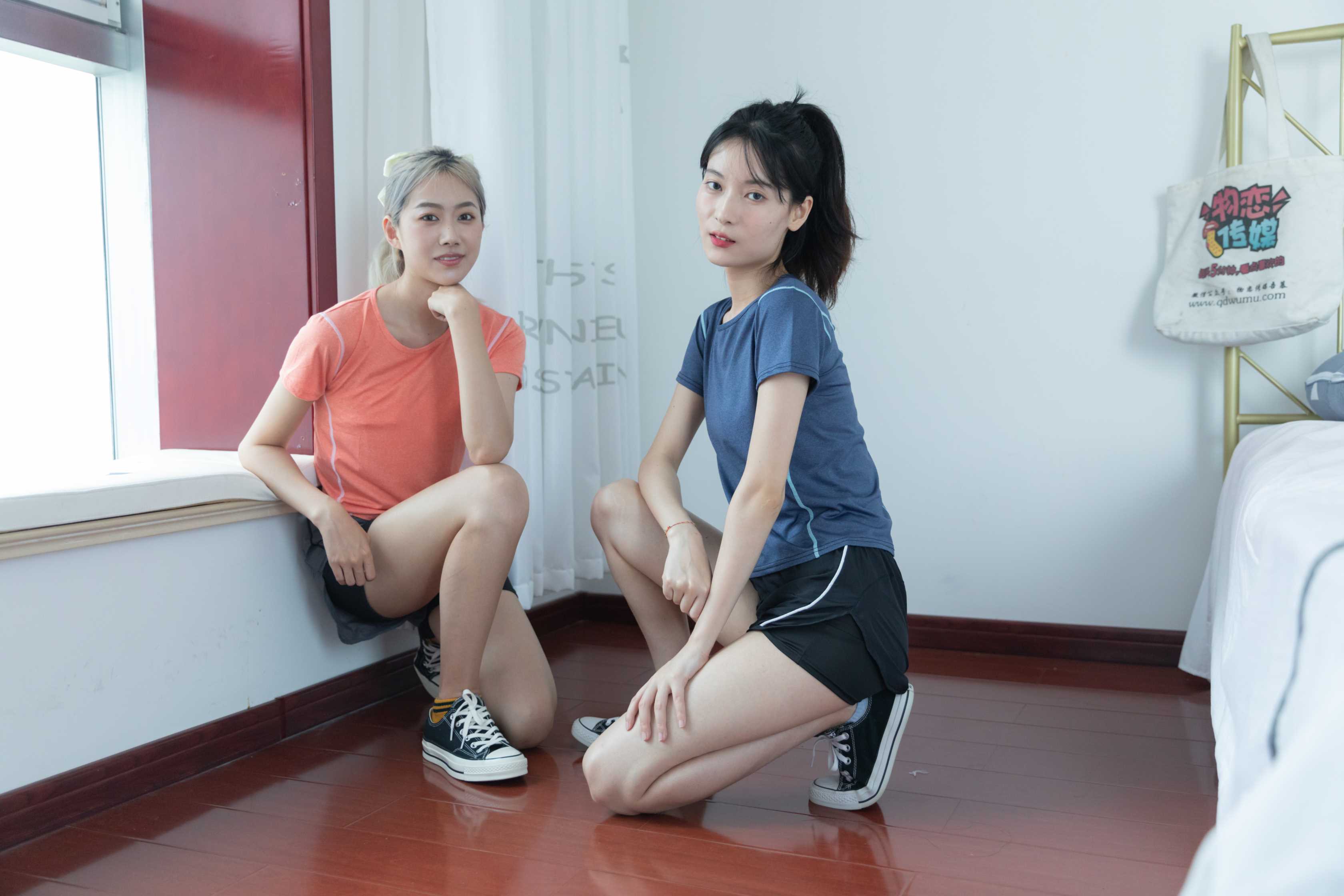 物恋传媒 NO.818 猫耳&小鹿-心暖 [192P+1V／4.03GB]