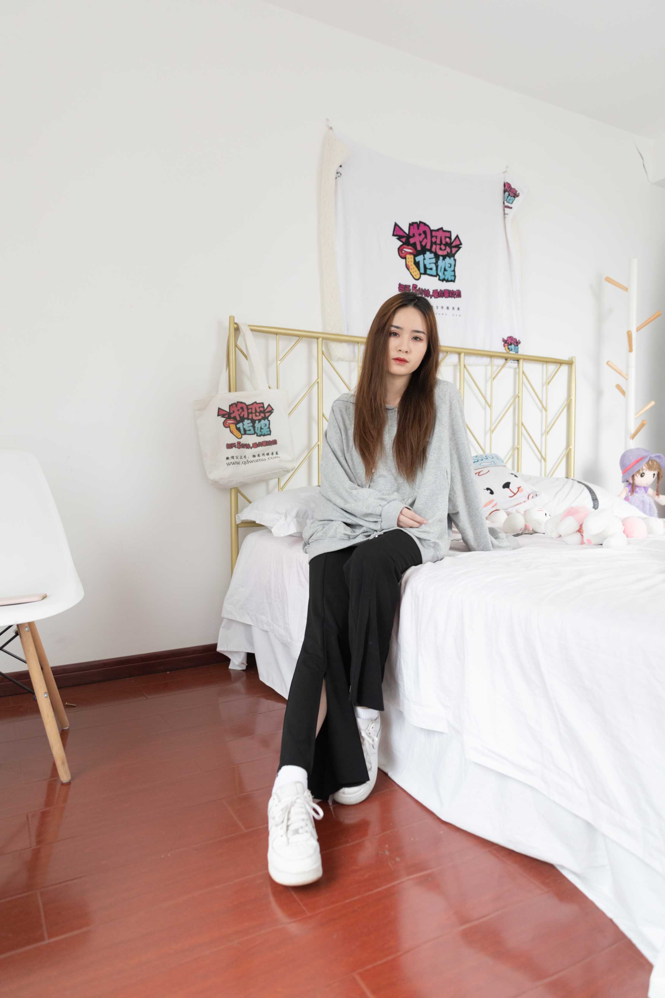 物恋传媒 NO.819 草莓-星光与行囊 [152P+1V／4.69GB] 插图2