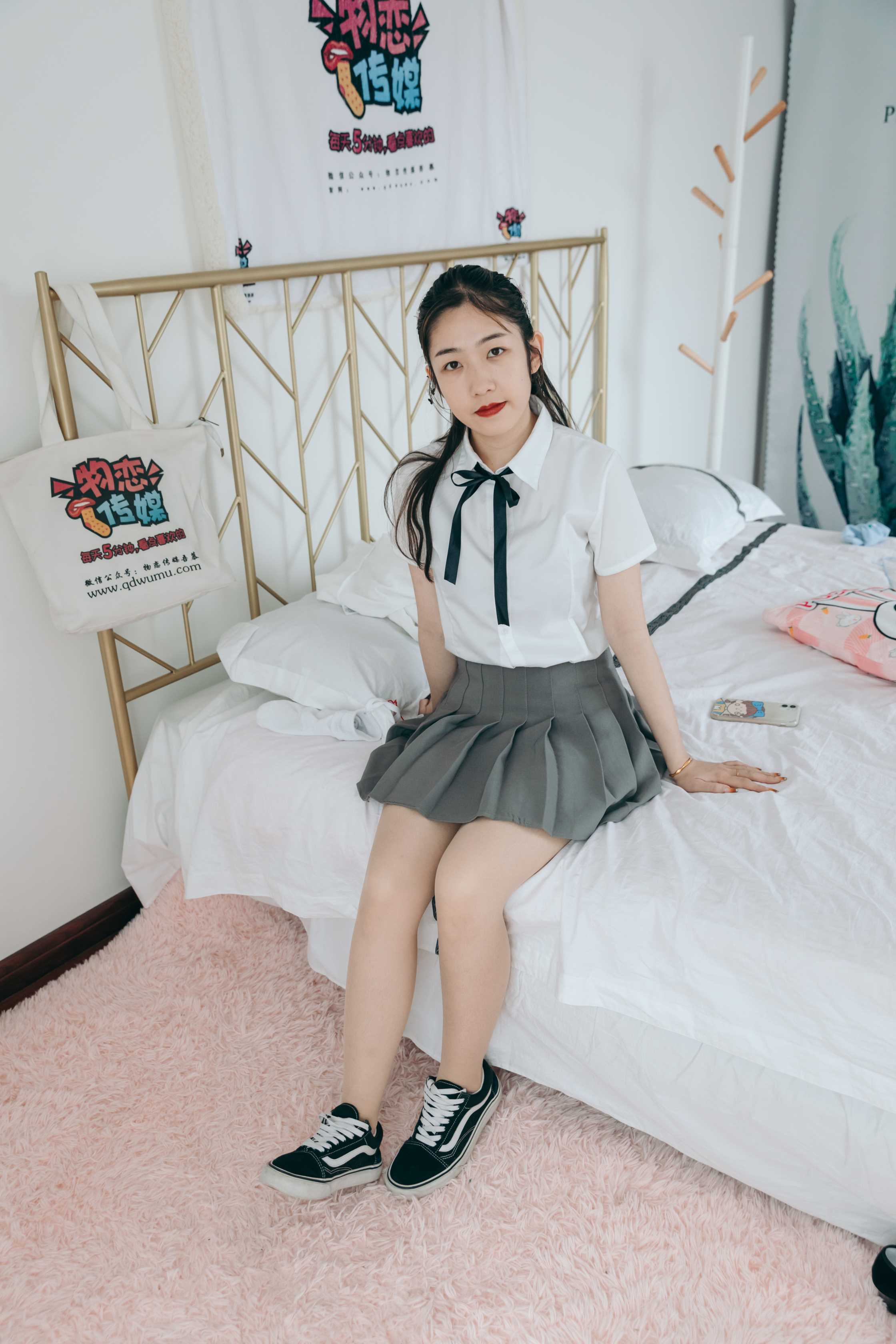 物恋传媒 NO.821 笑笑-柳如风 [119P+1V／2.80GB]