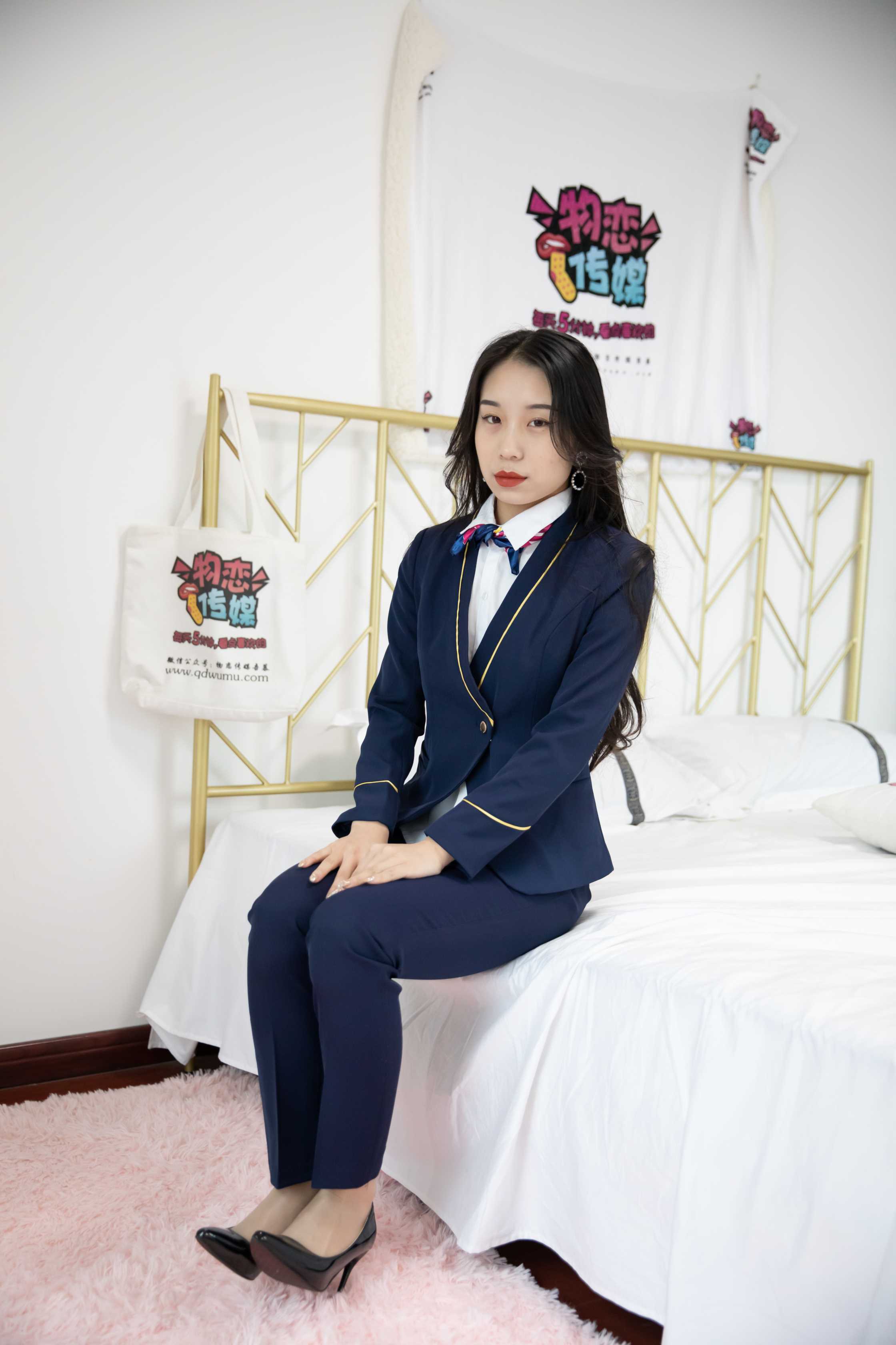 物恋传媒 NO.822 璐璐-烟雨一盏 [177P+1V／4.44GB]