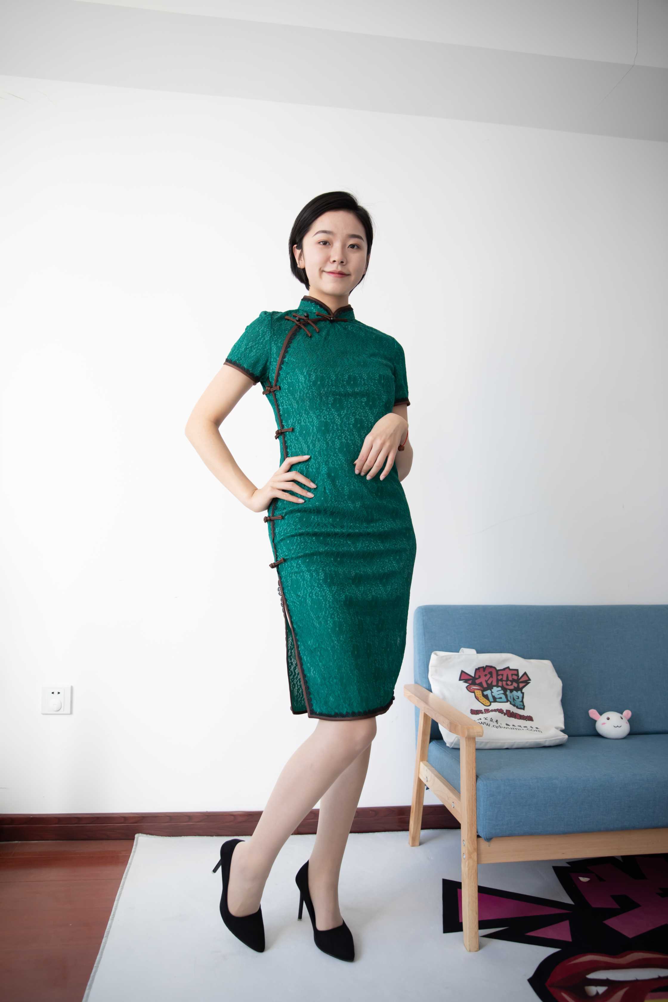 物恋传媒 NO.823 小飞-知己一杯酒 [150P+1V／3.42GB]