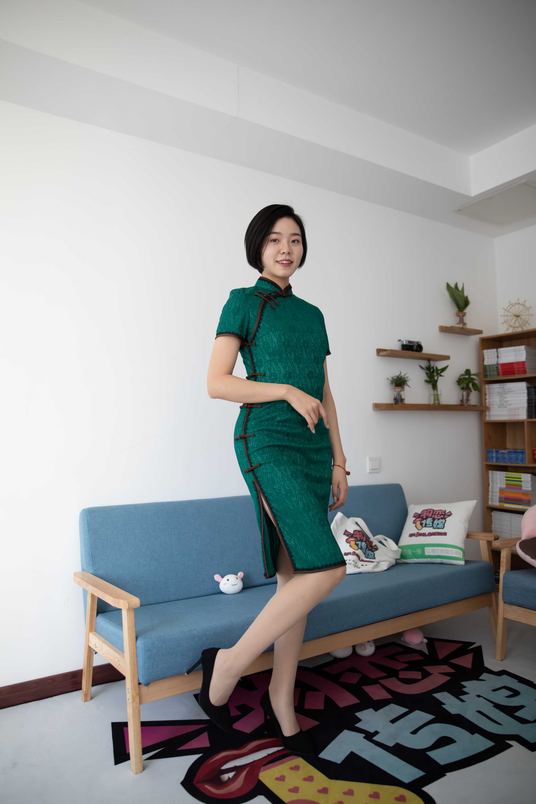 物恋传媒 NO.823 小飞-知己一杯酒 [150P+1V／3.42GB]