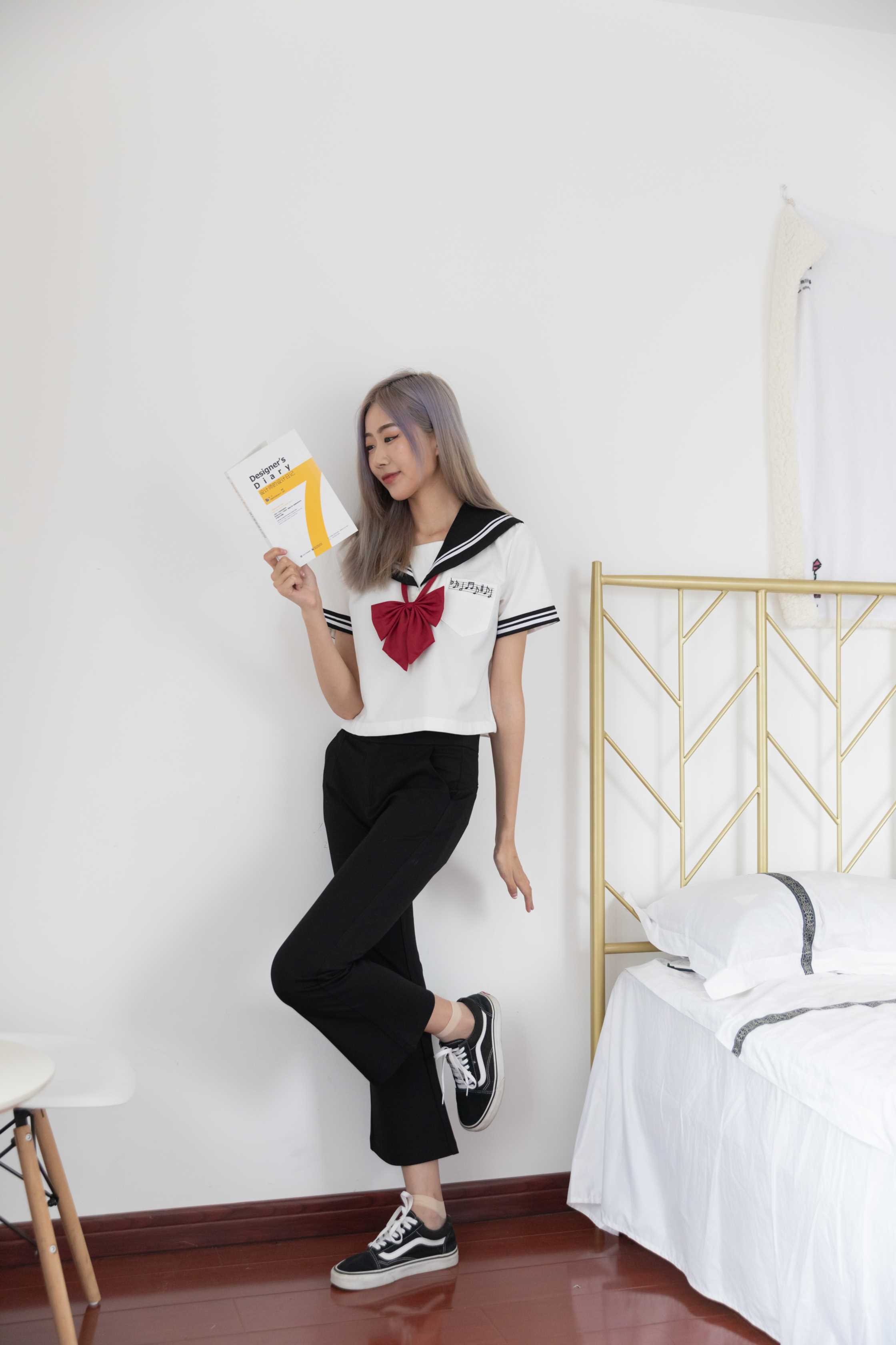 物恋传媒 NO.824 小鹿-日染烟雨 [154P+1V／3.45GB]