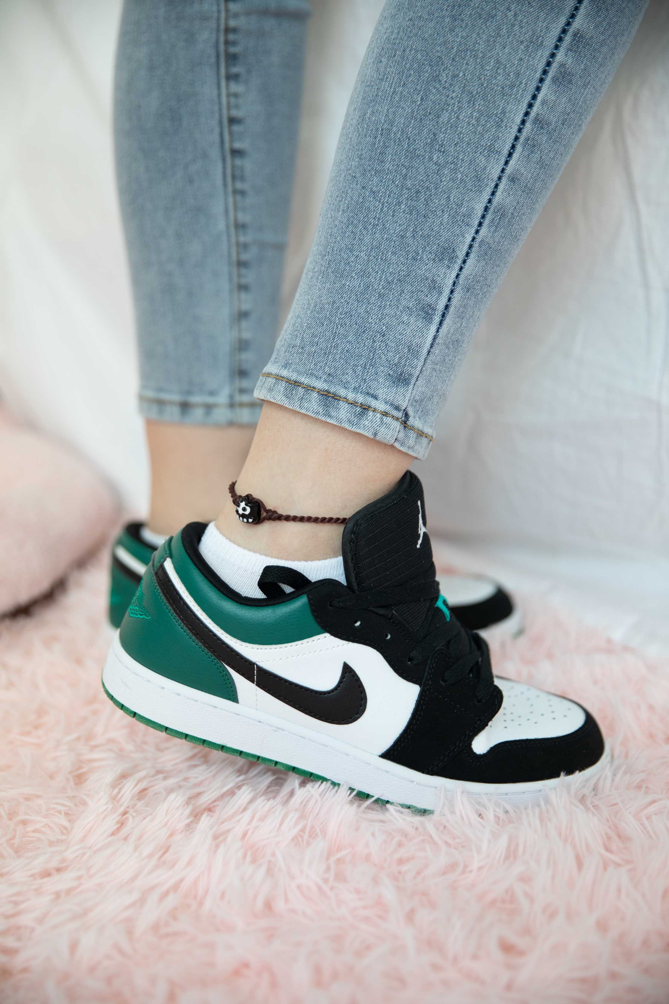 物恋传媒 NO.830 婷婷-风雨旧时光 [187P+1V／5.10GB]