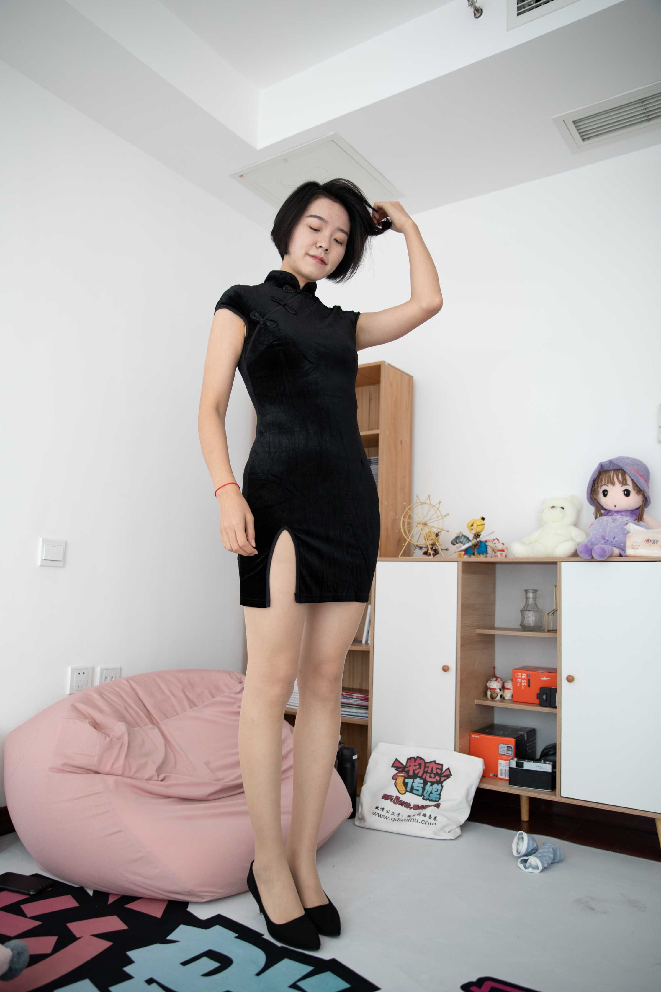 物恋传媒 NO.840 小飞-雨里茶息 [147P+1V／3.66GB]