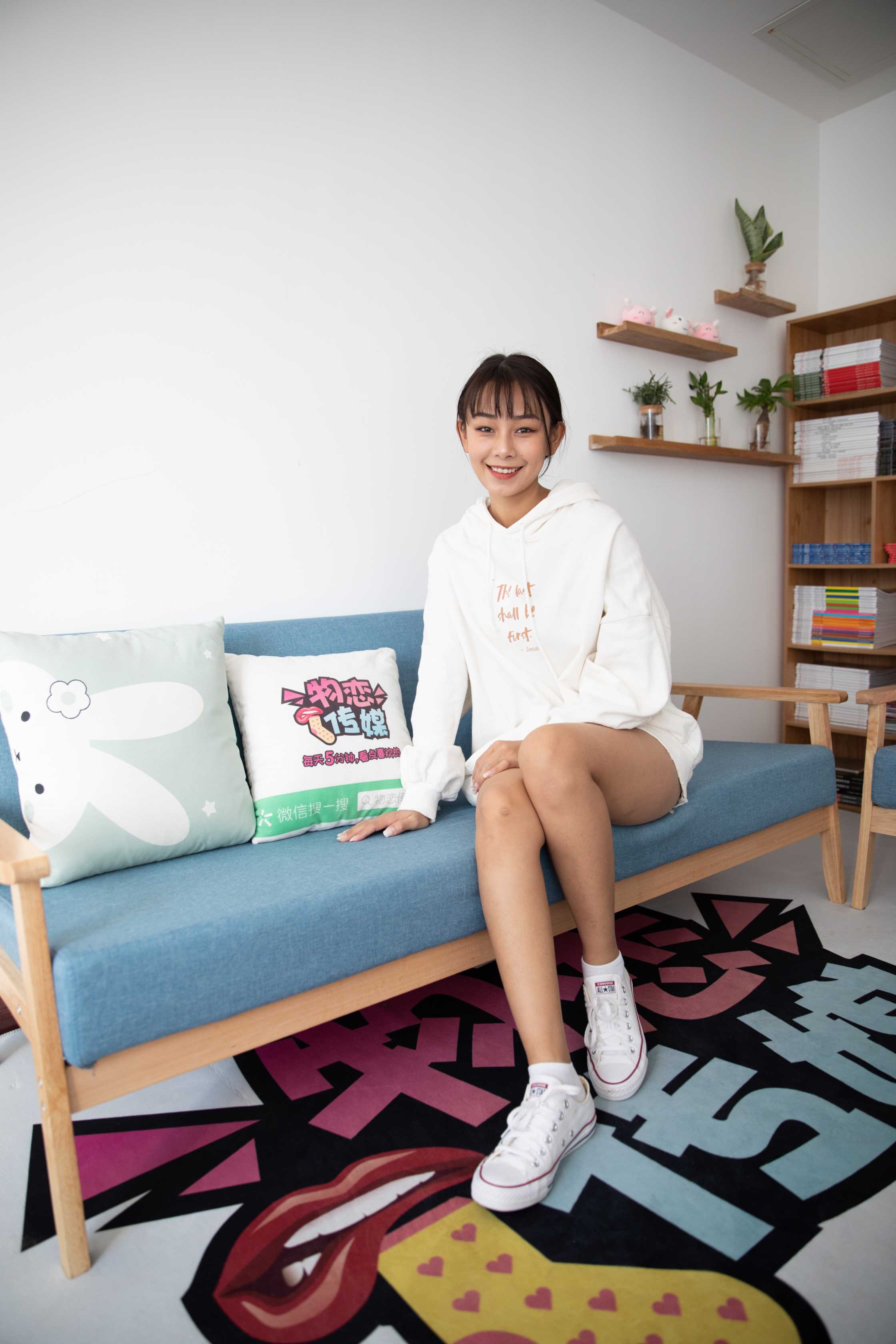 物恋传媒 NO.841 岚岚-繁华似锦 [168P+1V／4.08GB]