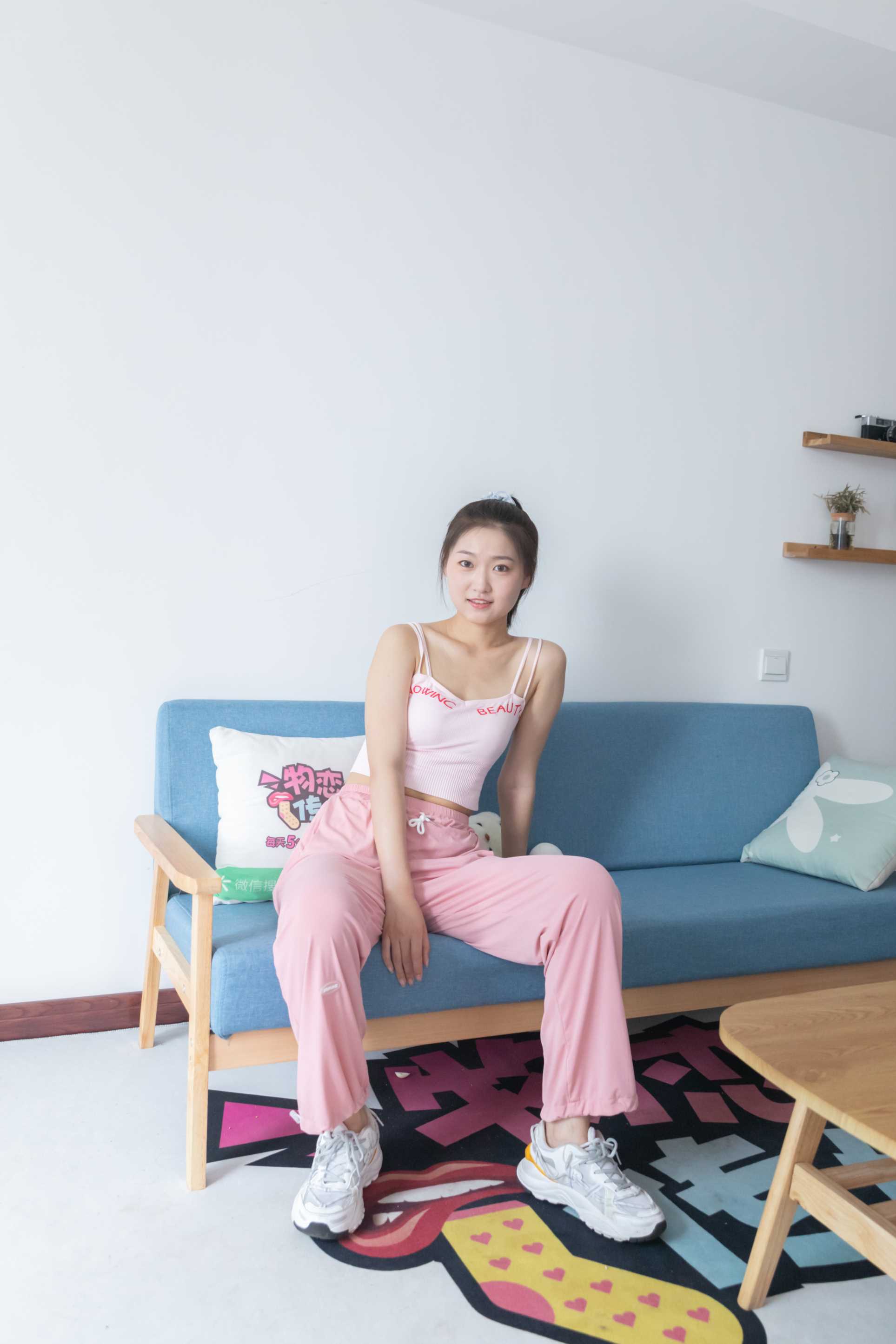 物恋传媒 NO.843 小小-风起音来 [139P+1V／4.93GB]