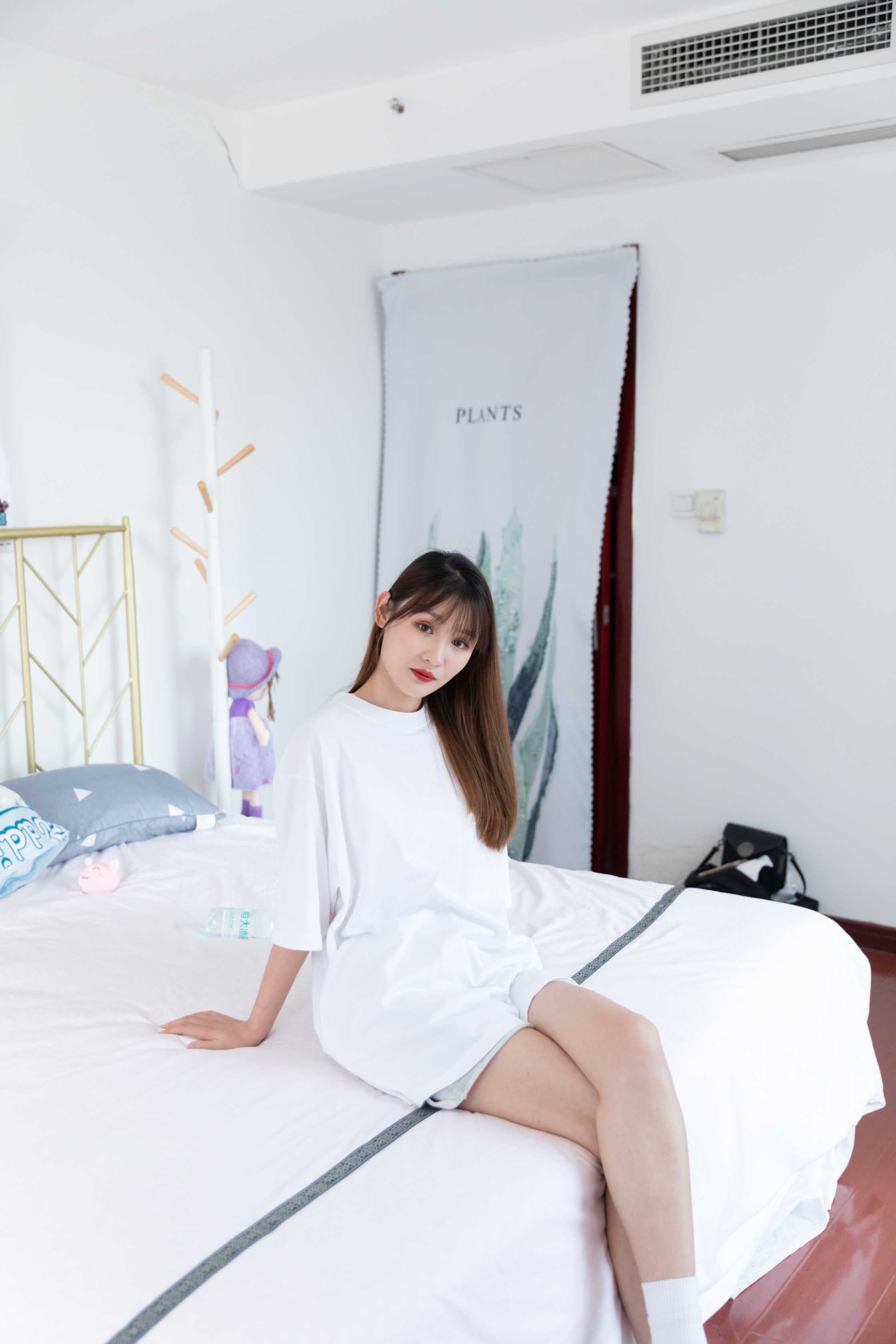 物恋传媒 NO.850 琪琪-月光倾城 [142P+1V／2.45GB]