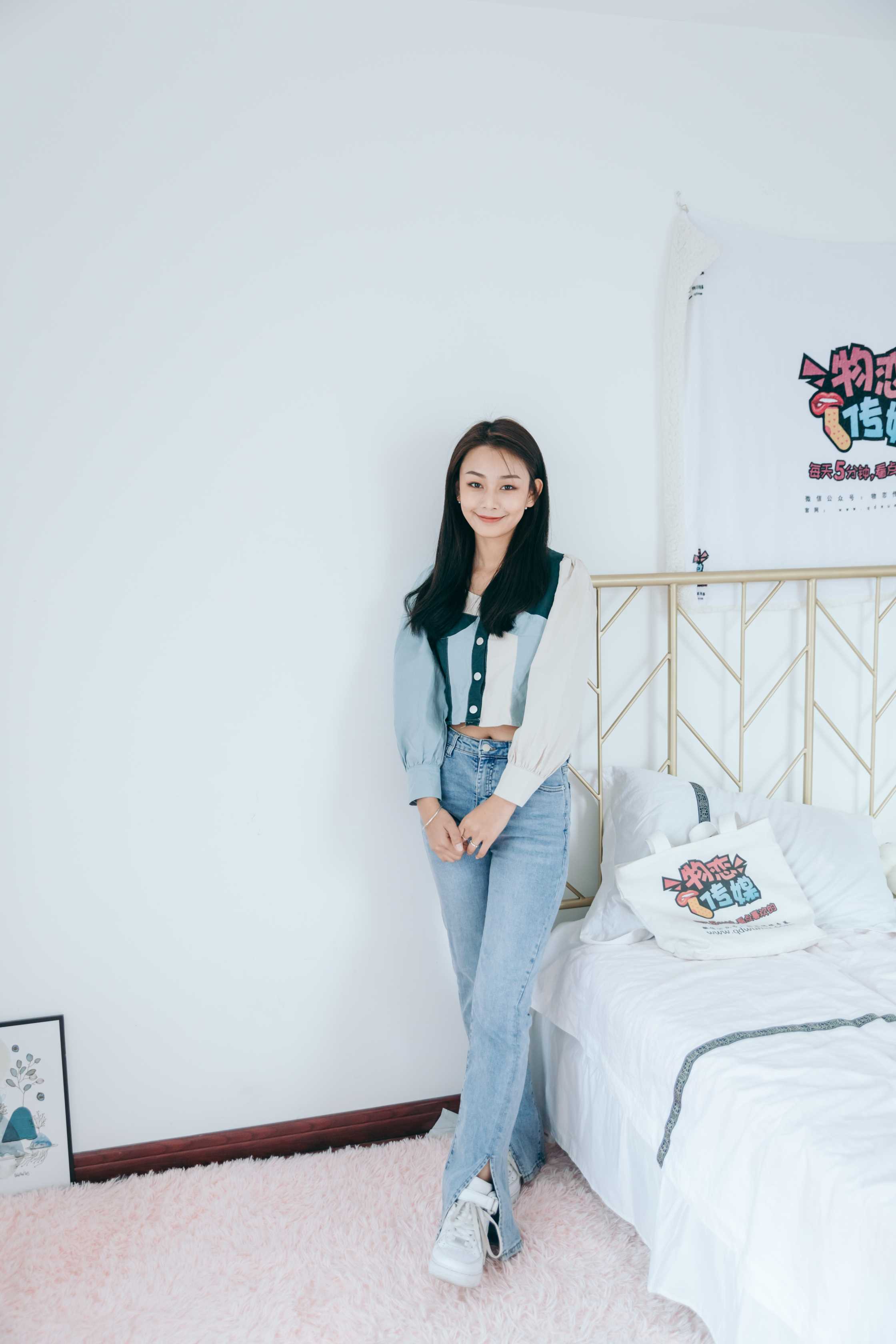 物恋传媒 NO.869 岚岚-半生烟火半生月 [153P+1V／3.48GB]