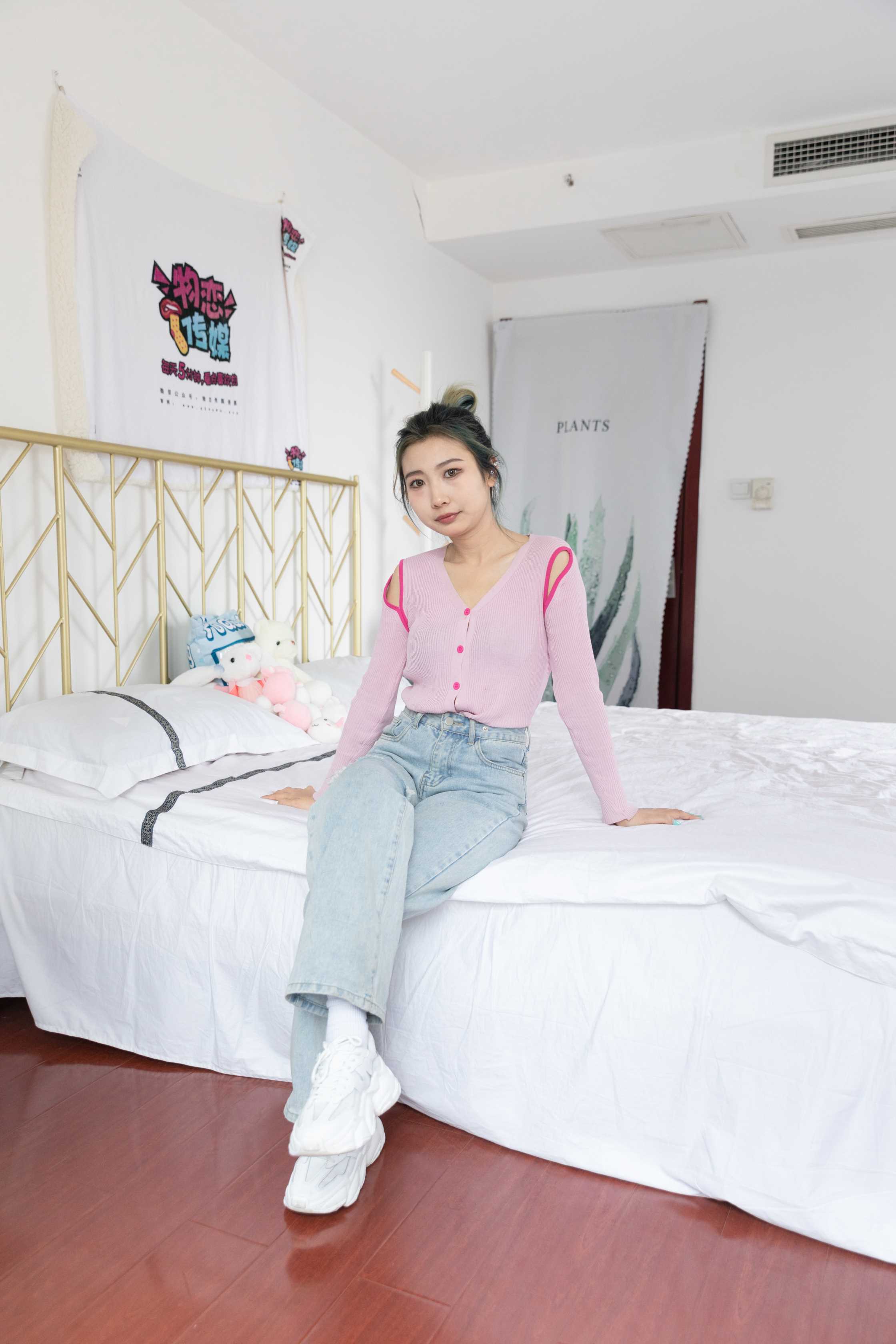 物恋传媒 NO.873 念念-青涩过往 [149P+1V／5.12GB]