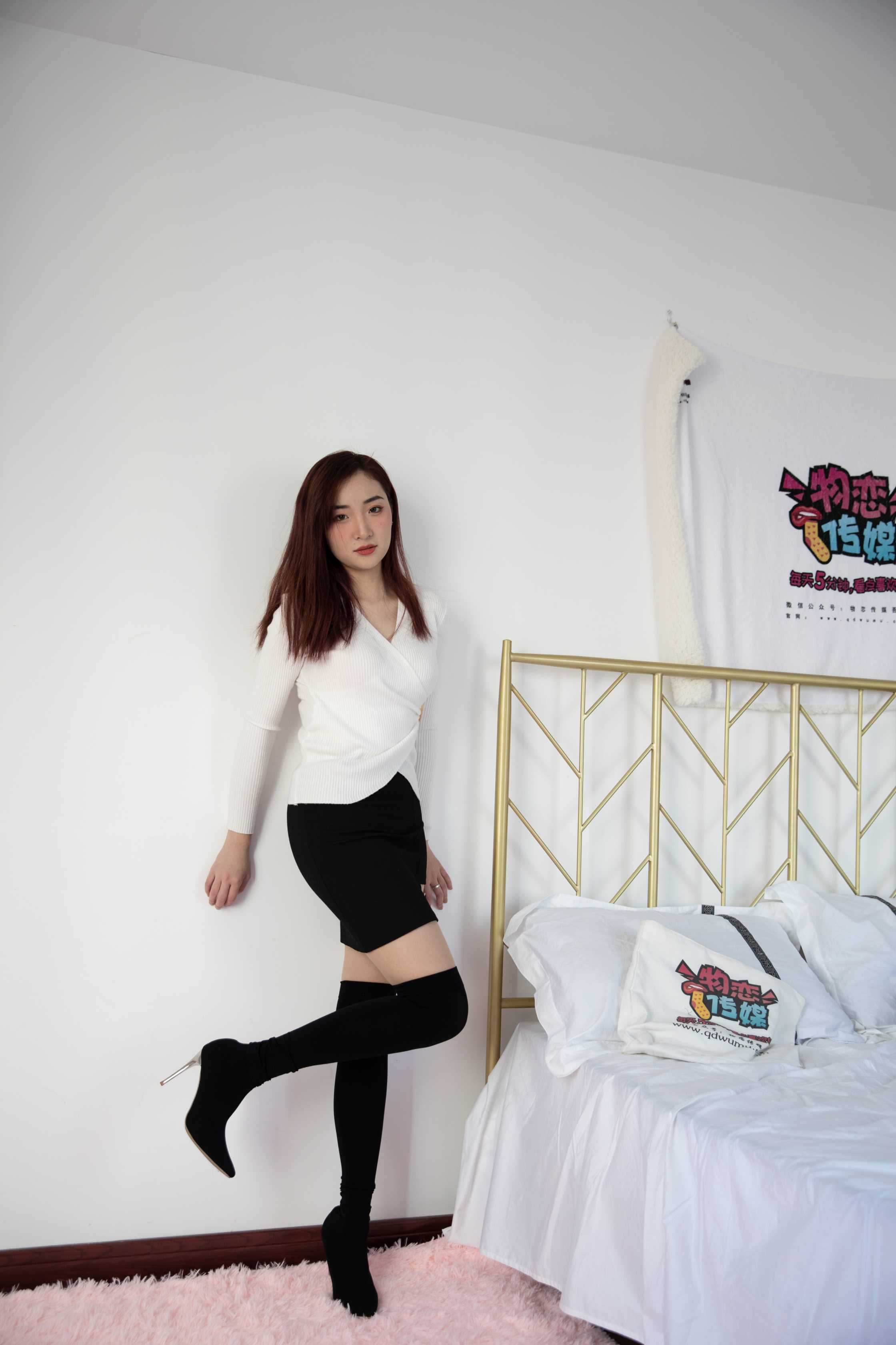 物恋传媒 NO.881 小晴-一盏茶 [149P+1V／3.55GB]