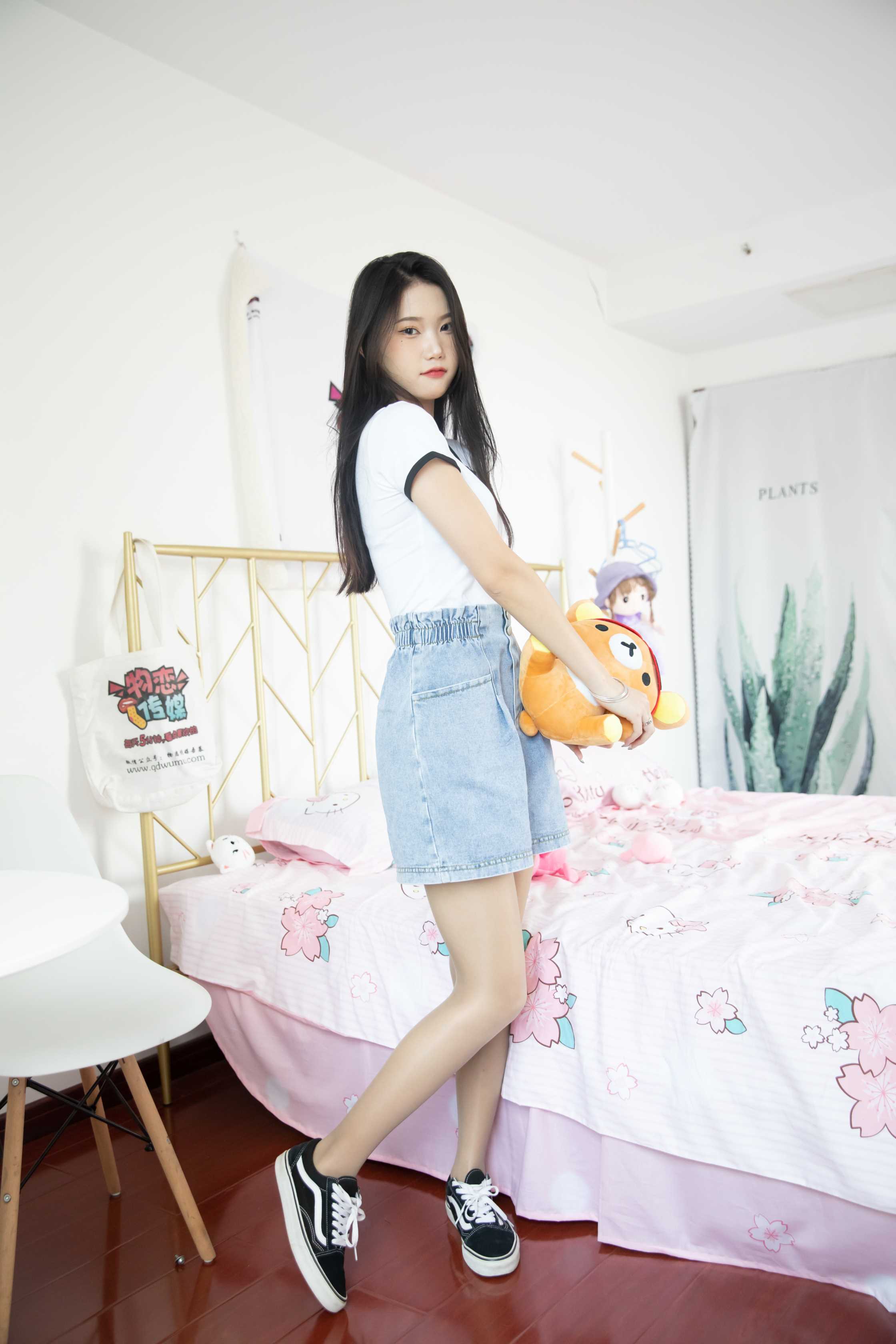 物恋传媒 NO.884 小竹-秋风如雨 [123P+1V／2.97GB]