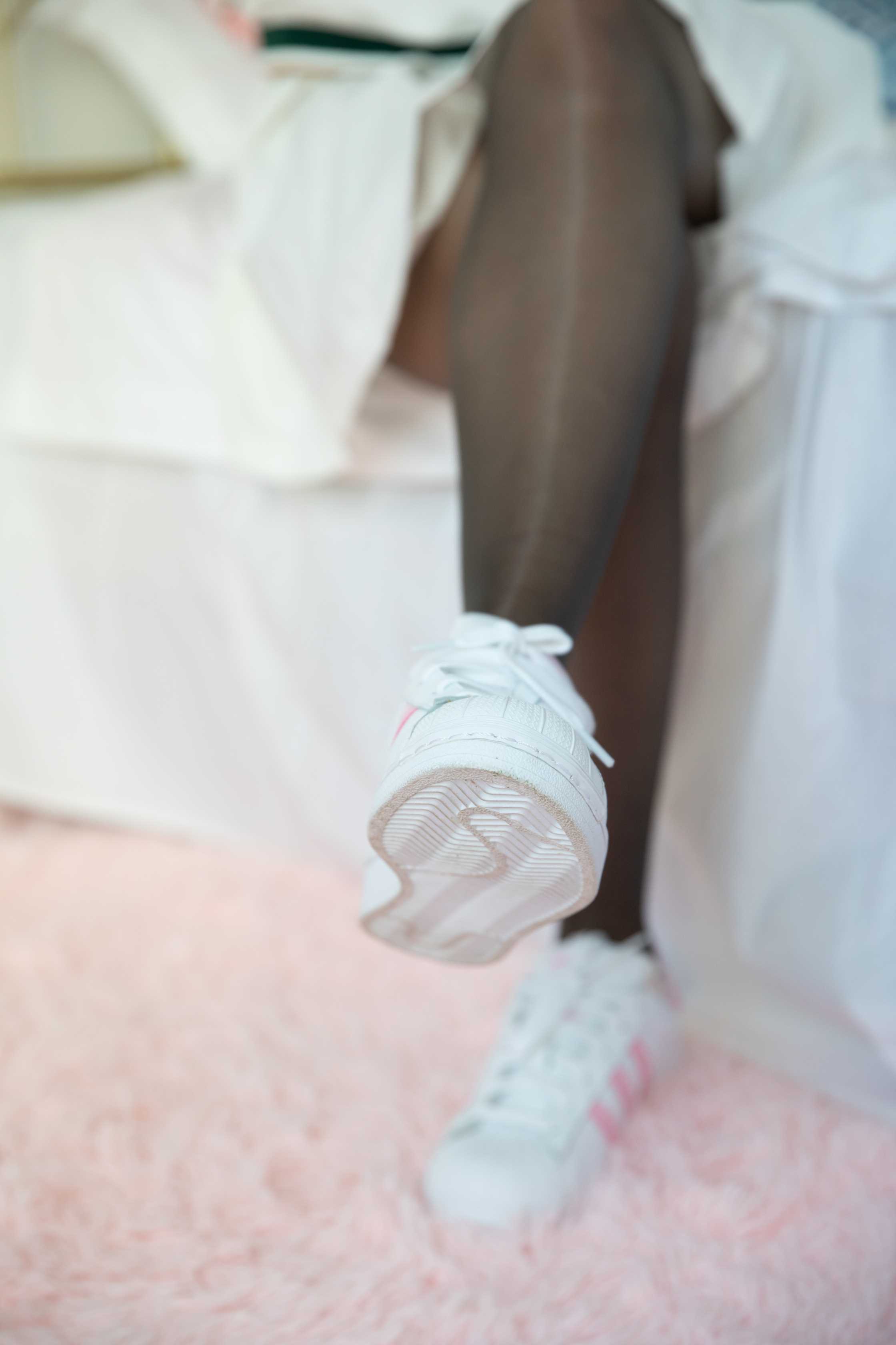 物恋传媒 NO.889 雅梦-落叶的轨迹 [168P+1V／3.80GB]