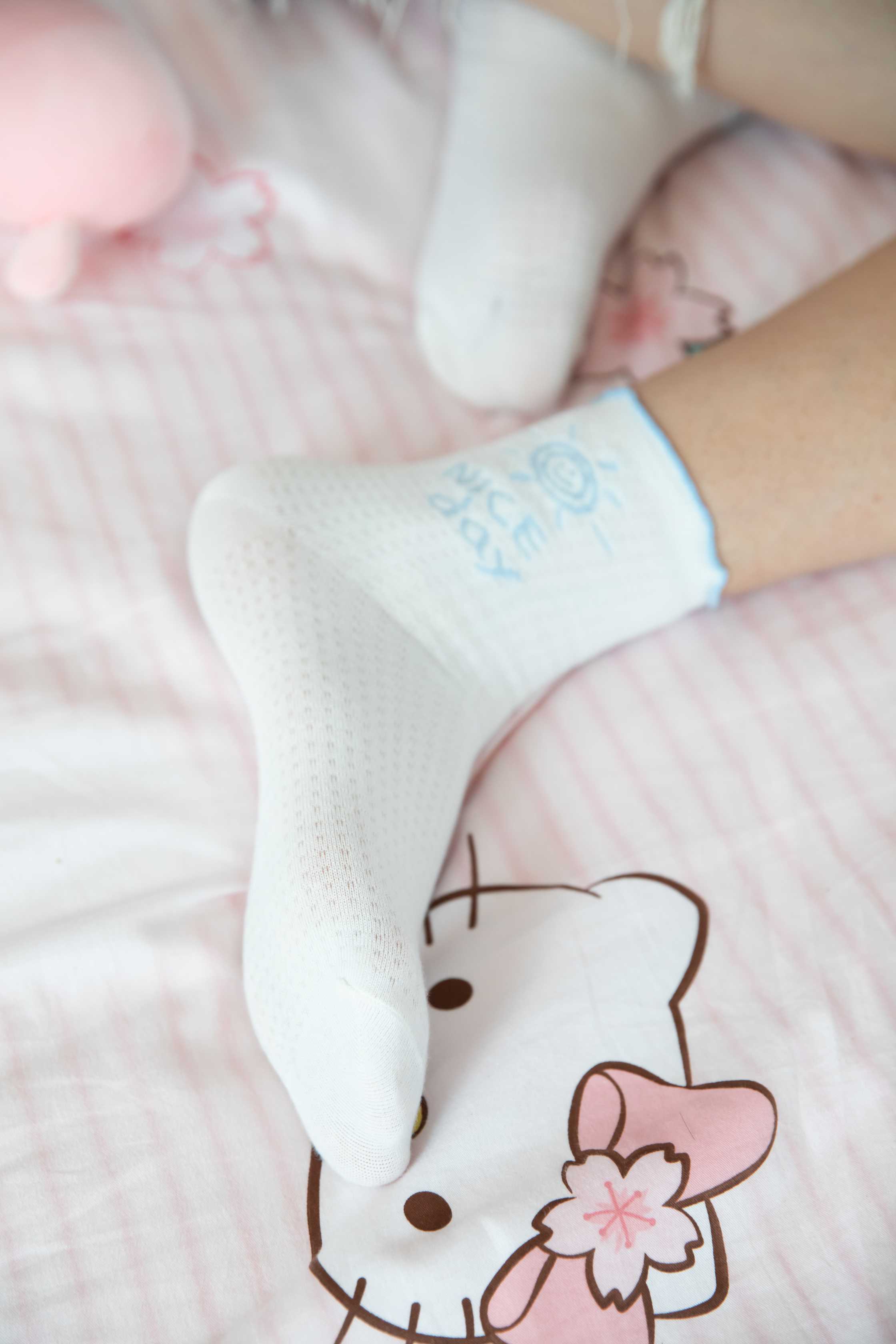 物恋传媒 NO.893 小敏-曾经的纯真 [145P+1V／3.64GB]