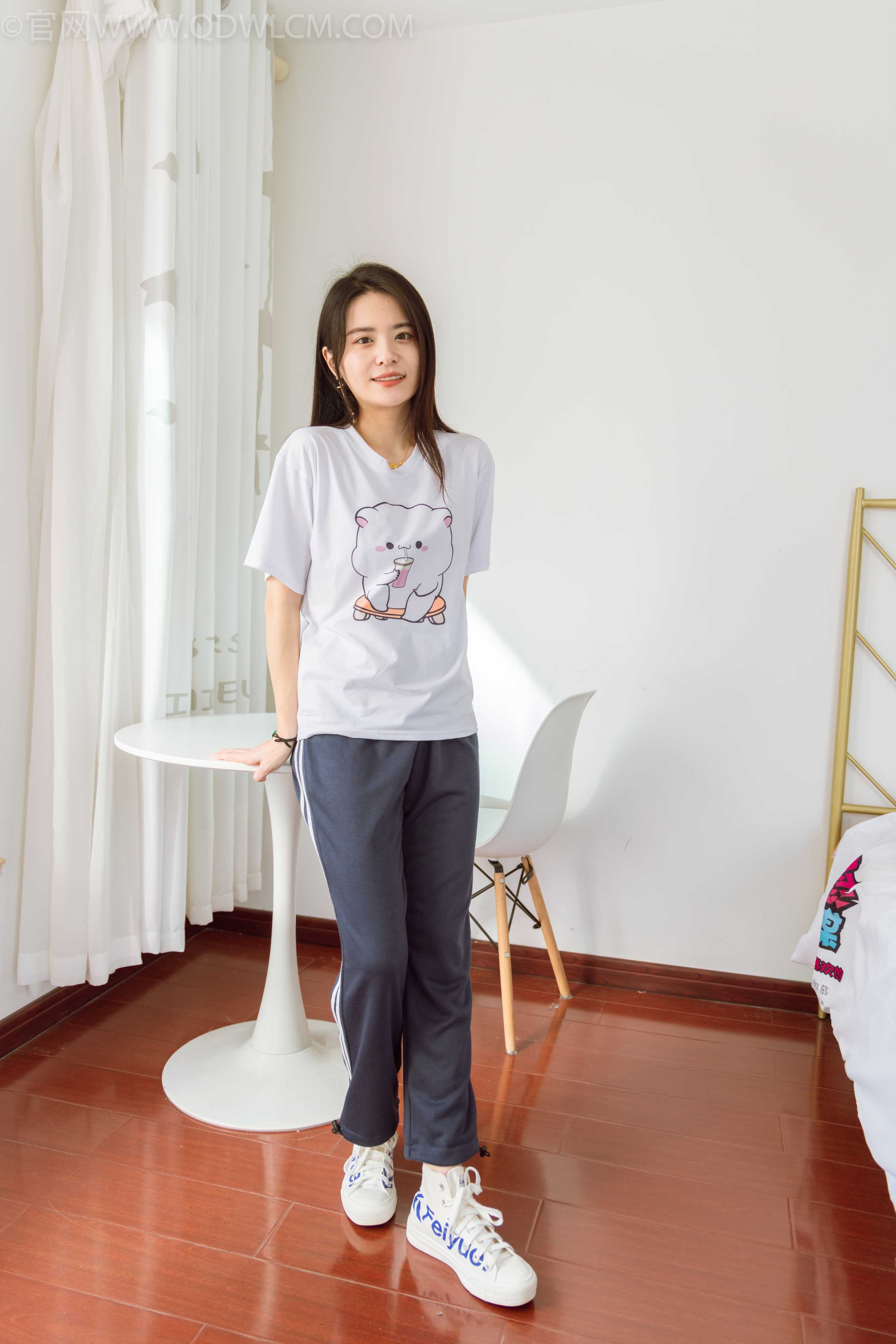 物恋传媒 NO.1000 然然 [140P+1V／4.02GB]