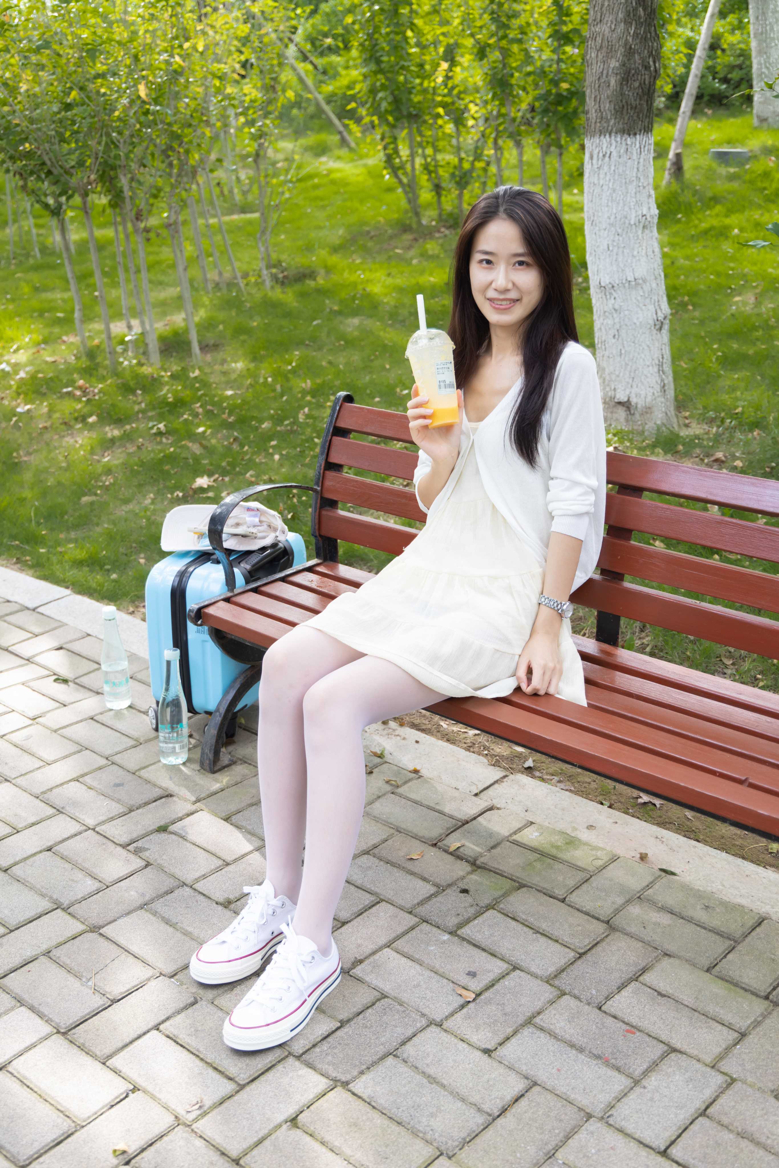 物恋传媒 NO.914 菜菜-夜之微醺 [155P+1V／4.72GB]