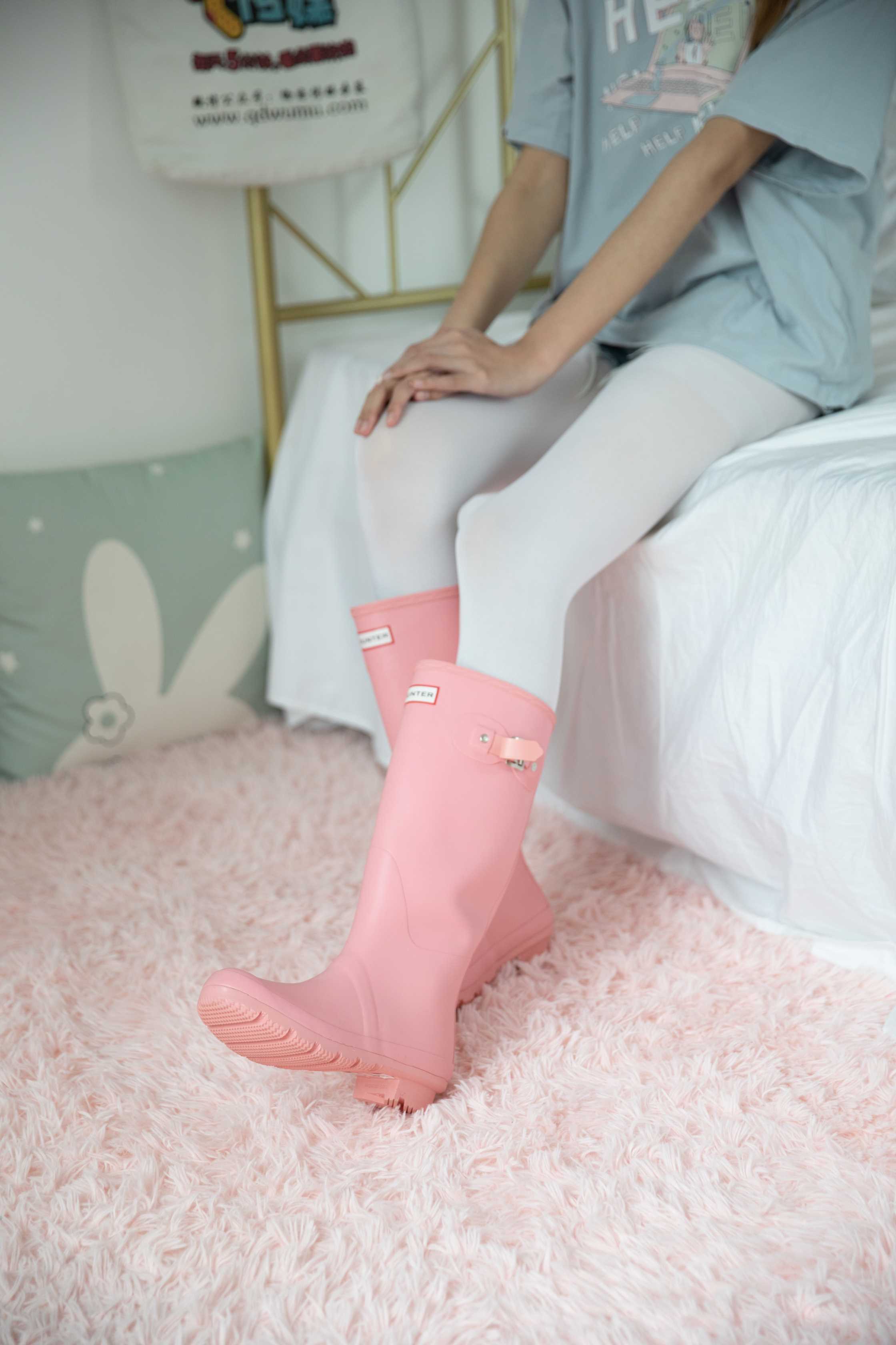 物恋传媒 NO.927 小鹿-雨夜的思念 [175P+1V／4.14GB]