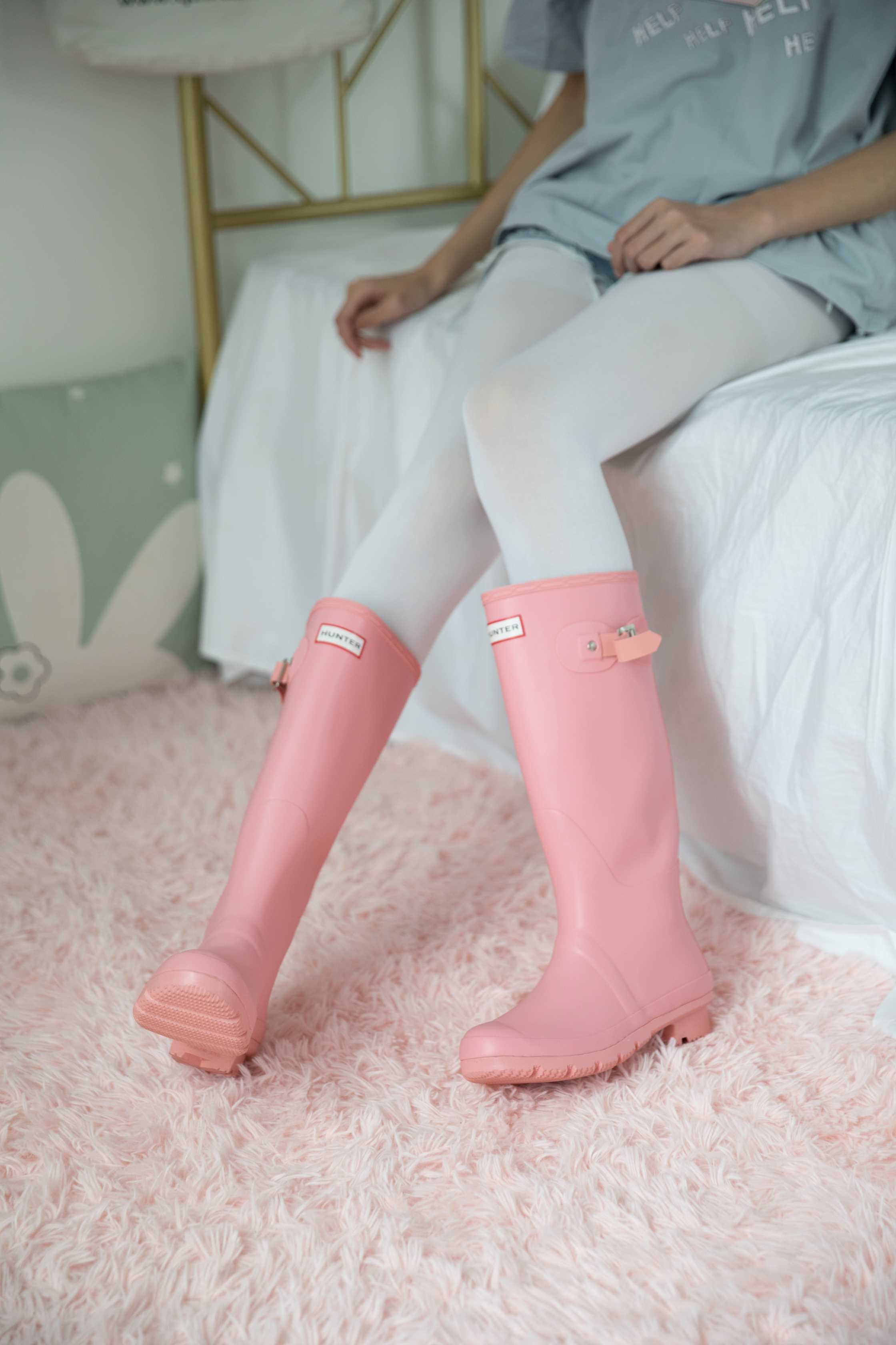 物恋传媒 NO.927 小鹿-雨夜的思念 [175P+1V／4.14GB]