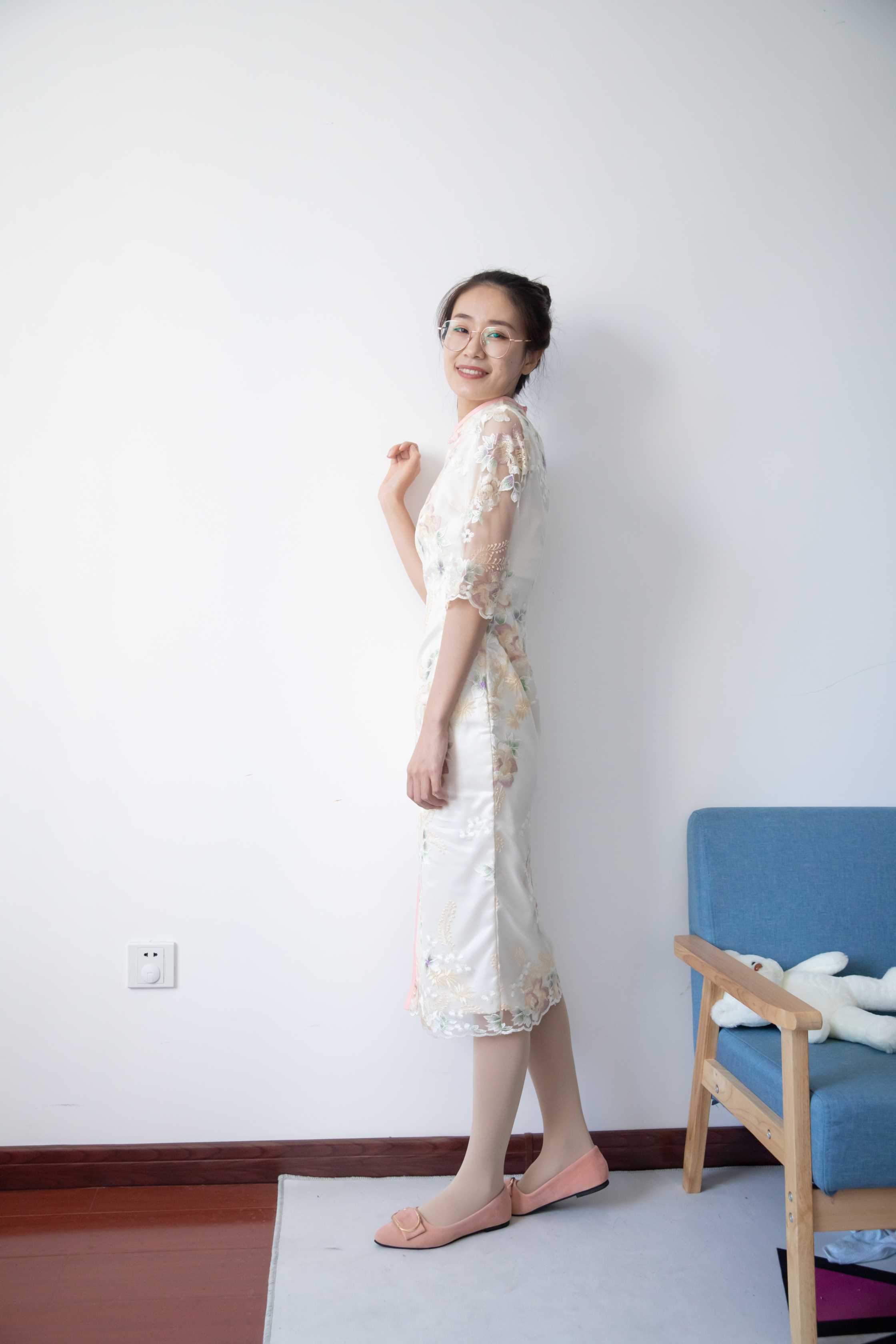 物恋传媒 NO.931 菜菜-微风与诗声 [154P+1V／4.40GB]