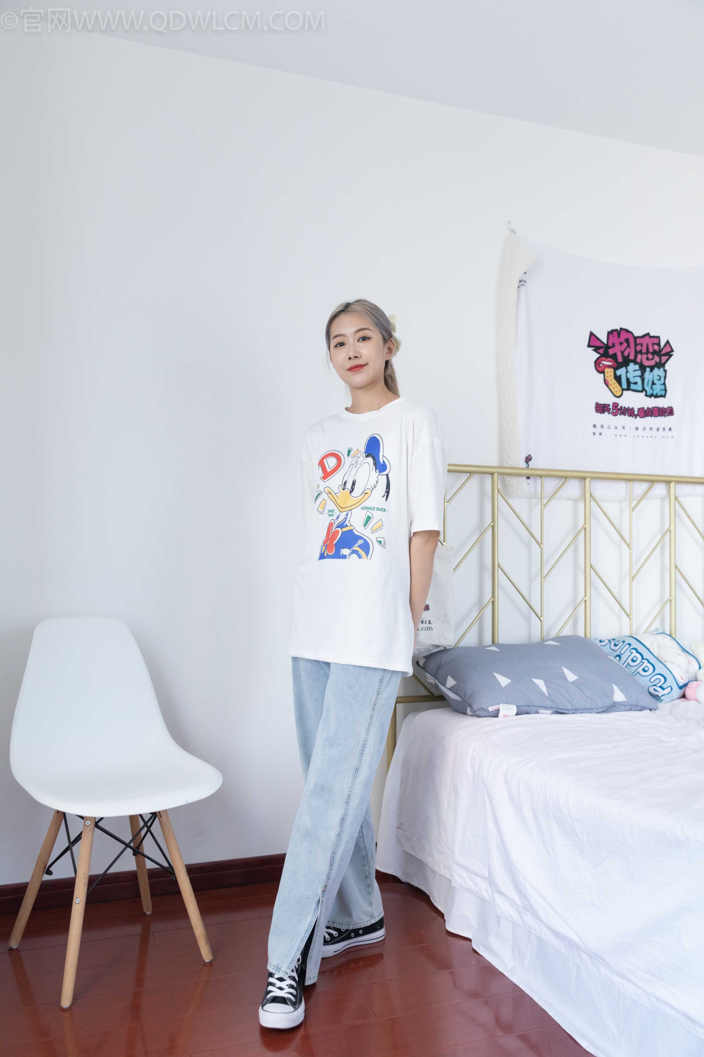 物恋传媒 NO.942期 小鹿-风与雨 [185P+1V／4.84GB]