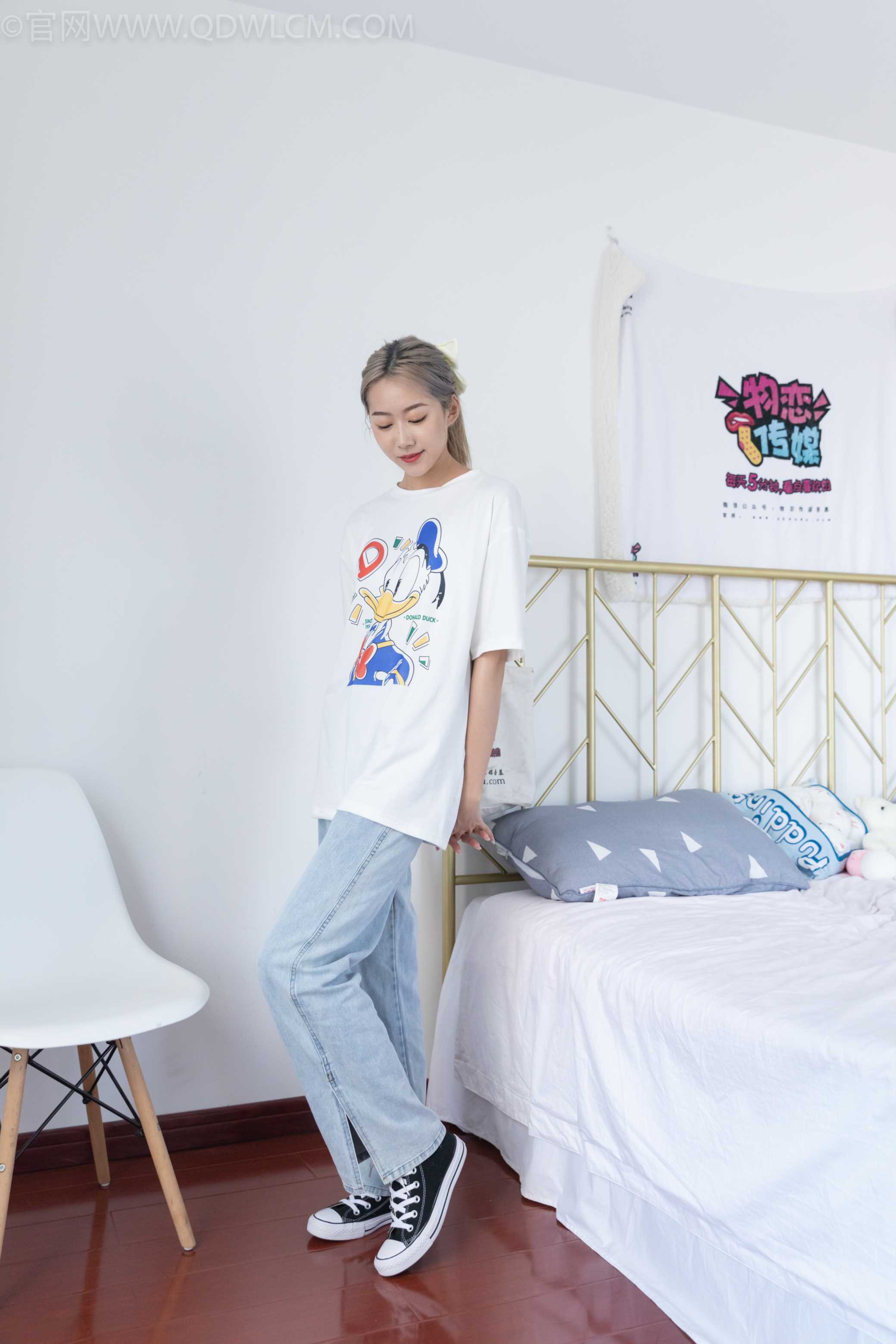 物恋传媒 NO.942期 小鹿-风与雨 [185P+1V／4.84GB]