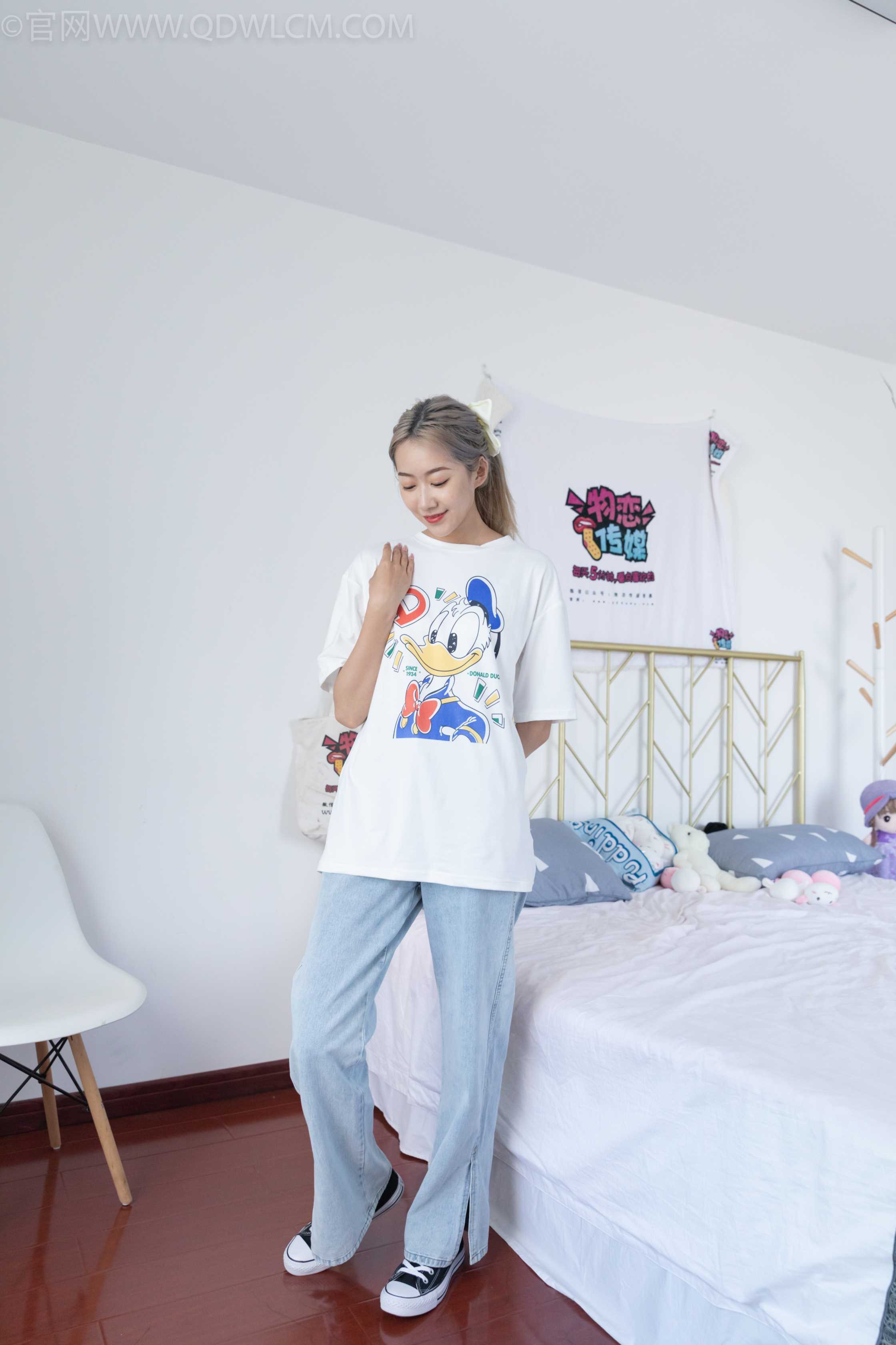 物恋传媒 NO.942期 小鹿-风与雨 [185P+1V／4.84GB]