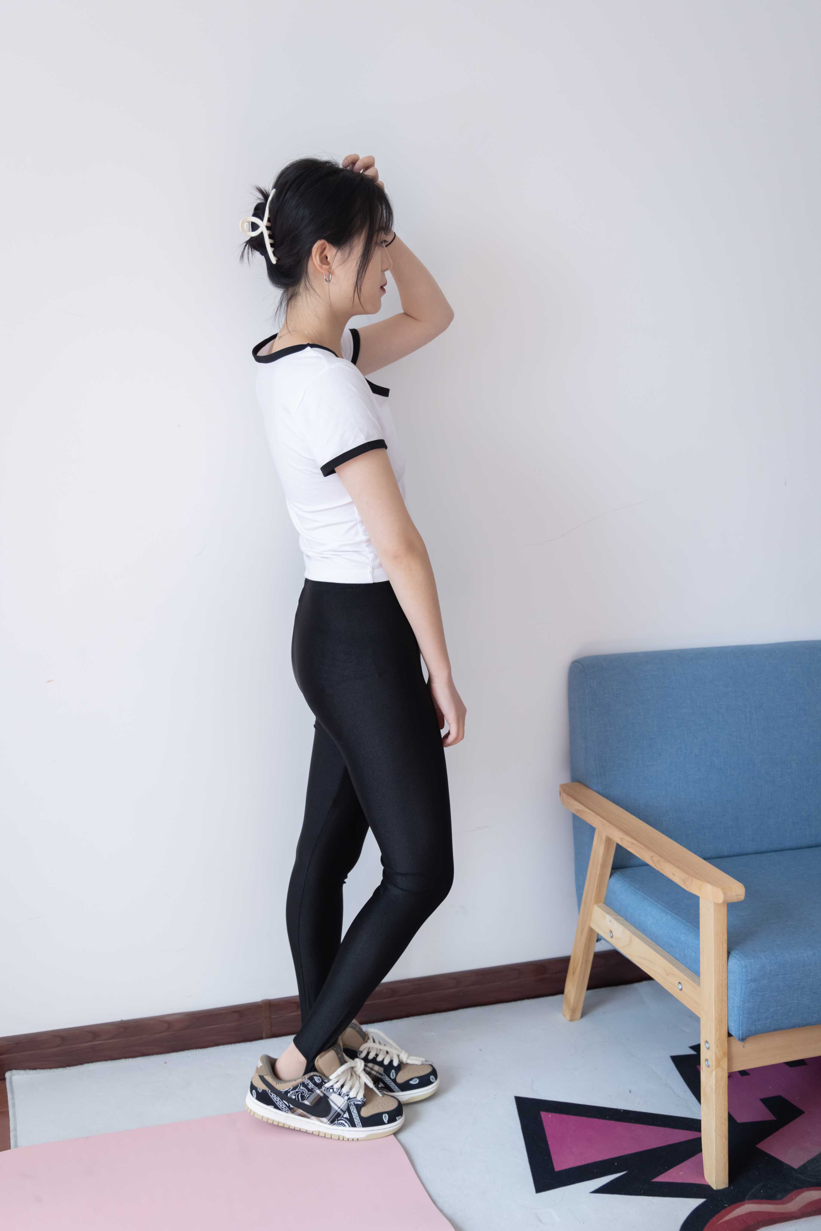 物恋传媒 NO.949期 冰冰-紫叶草 [193P+1V／5.22GB]