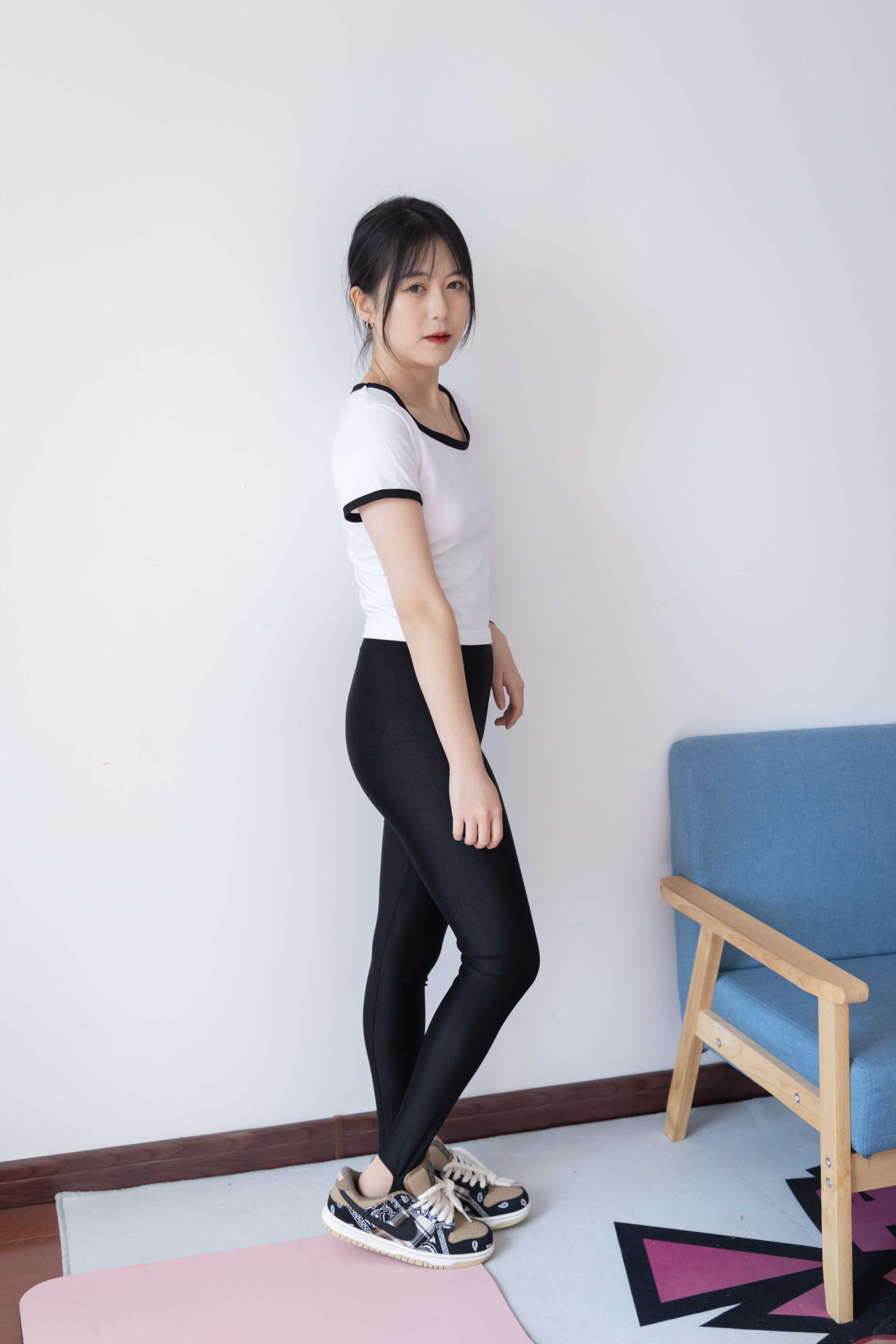 物恋传媒 NO.949期 冰冰-紫叶草 [193P+1V／5.22GB]